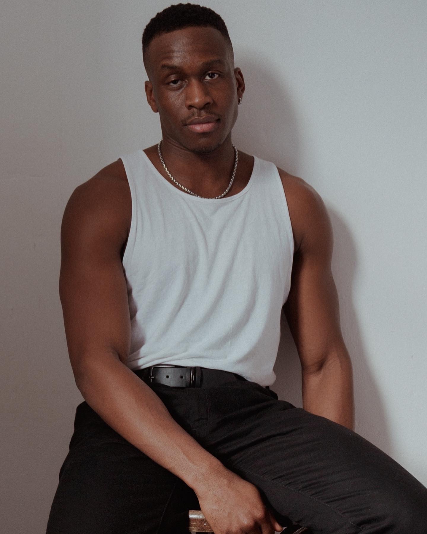 actor Patrick Martins large photo