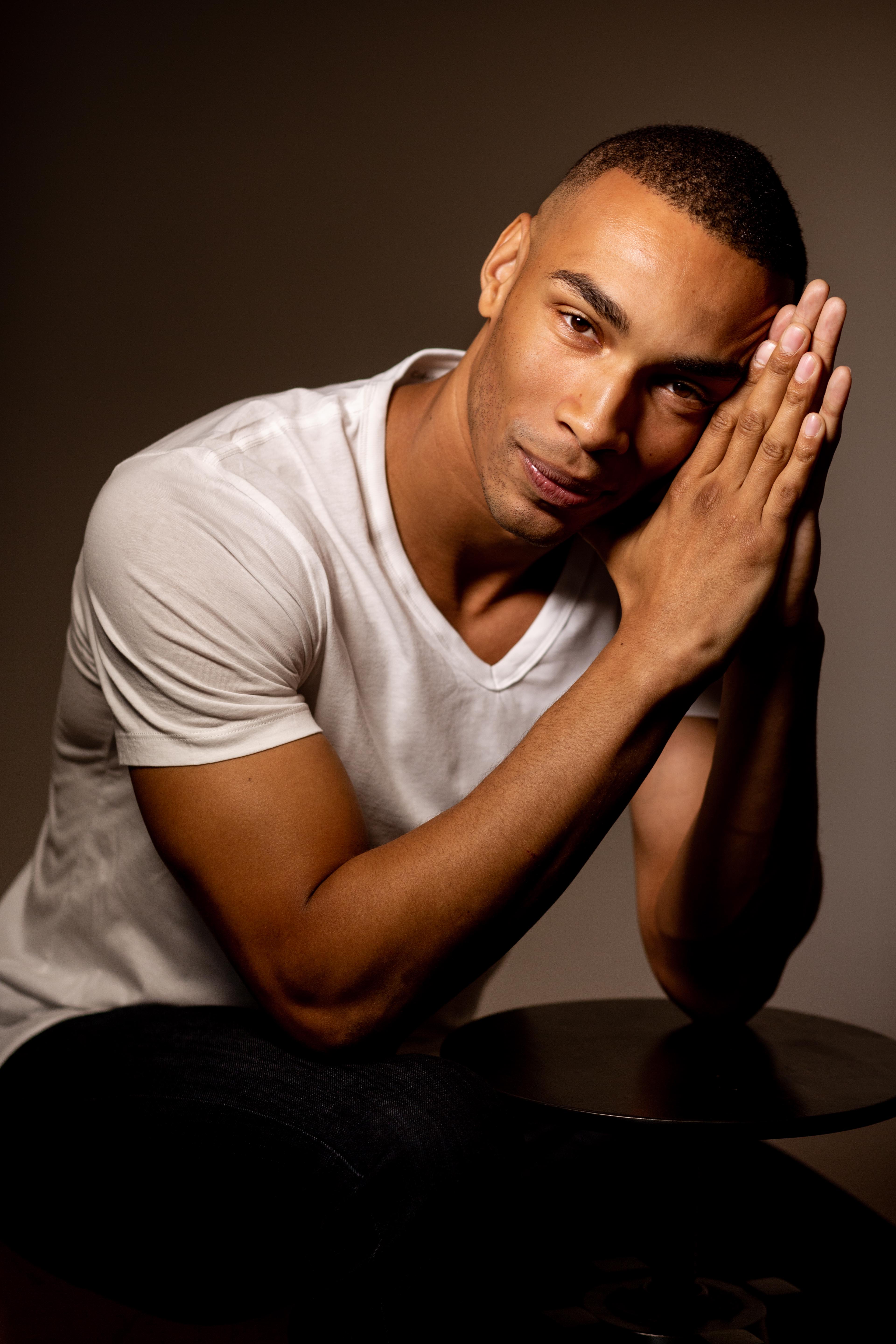 actor Julian Elijah Martinez large photo