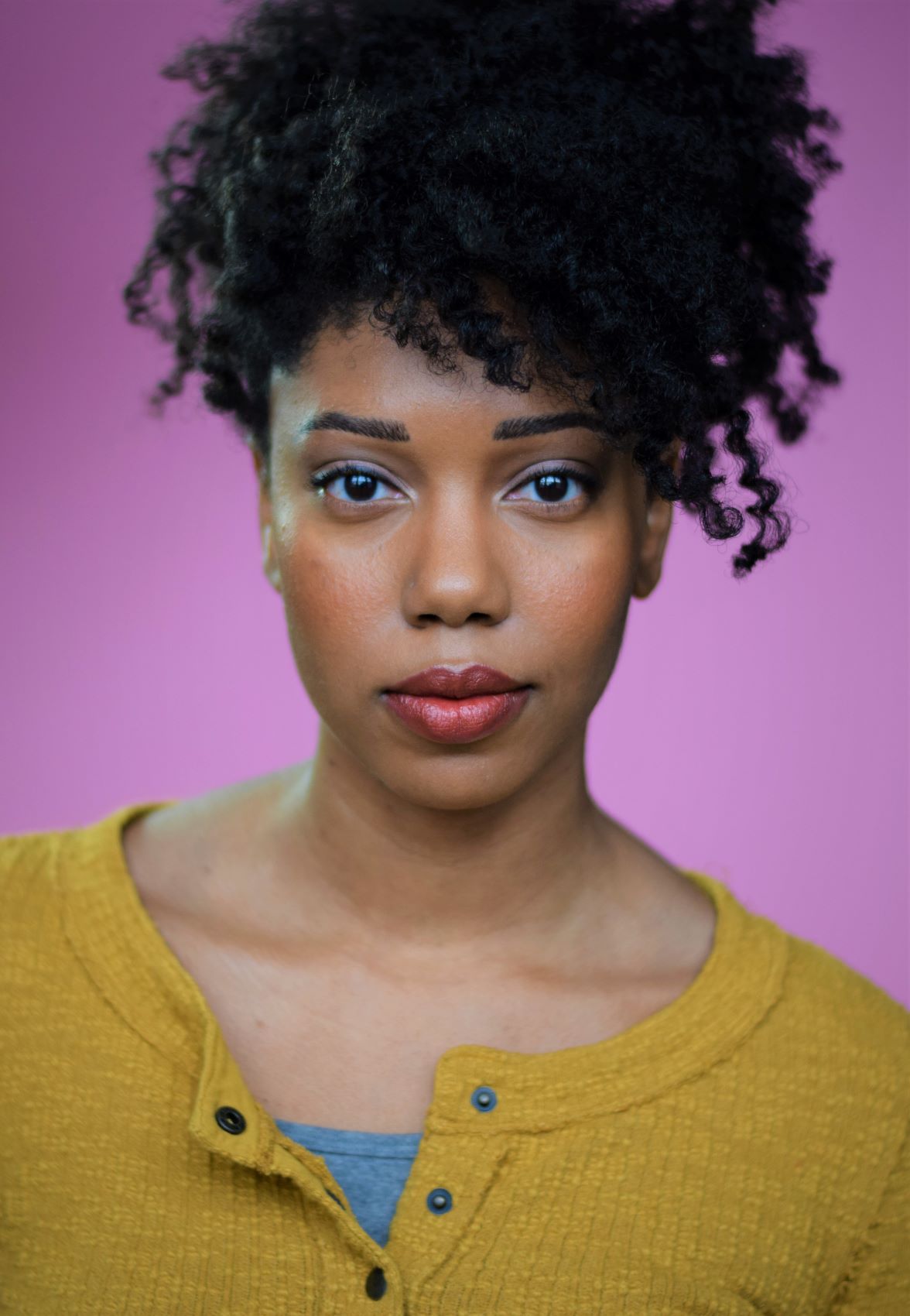 actor McKenzie Chinn large photo