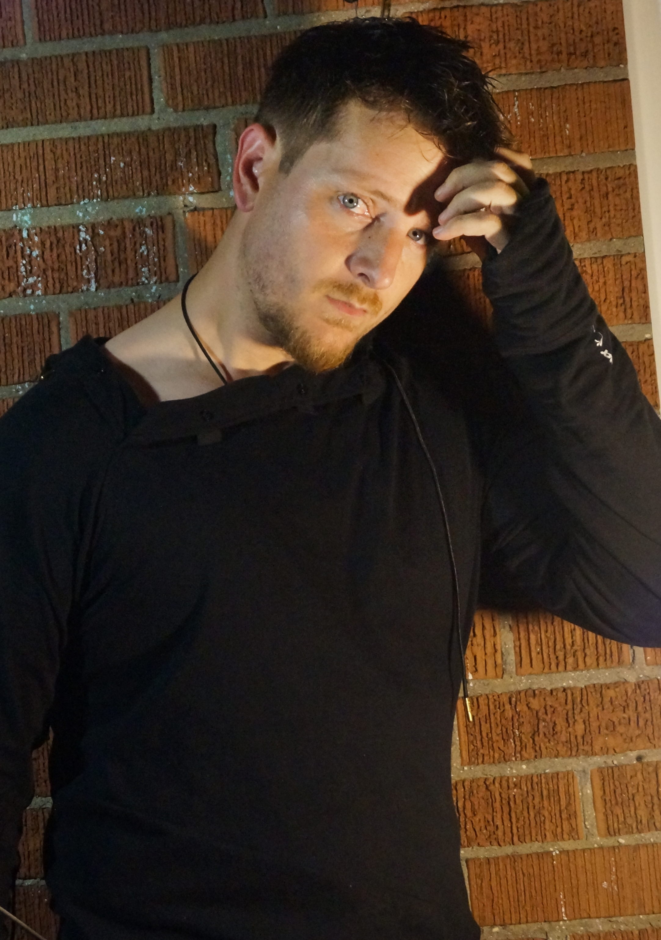 actor Elias Toufexis large photo