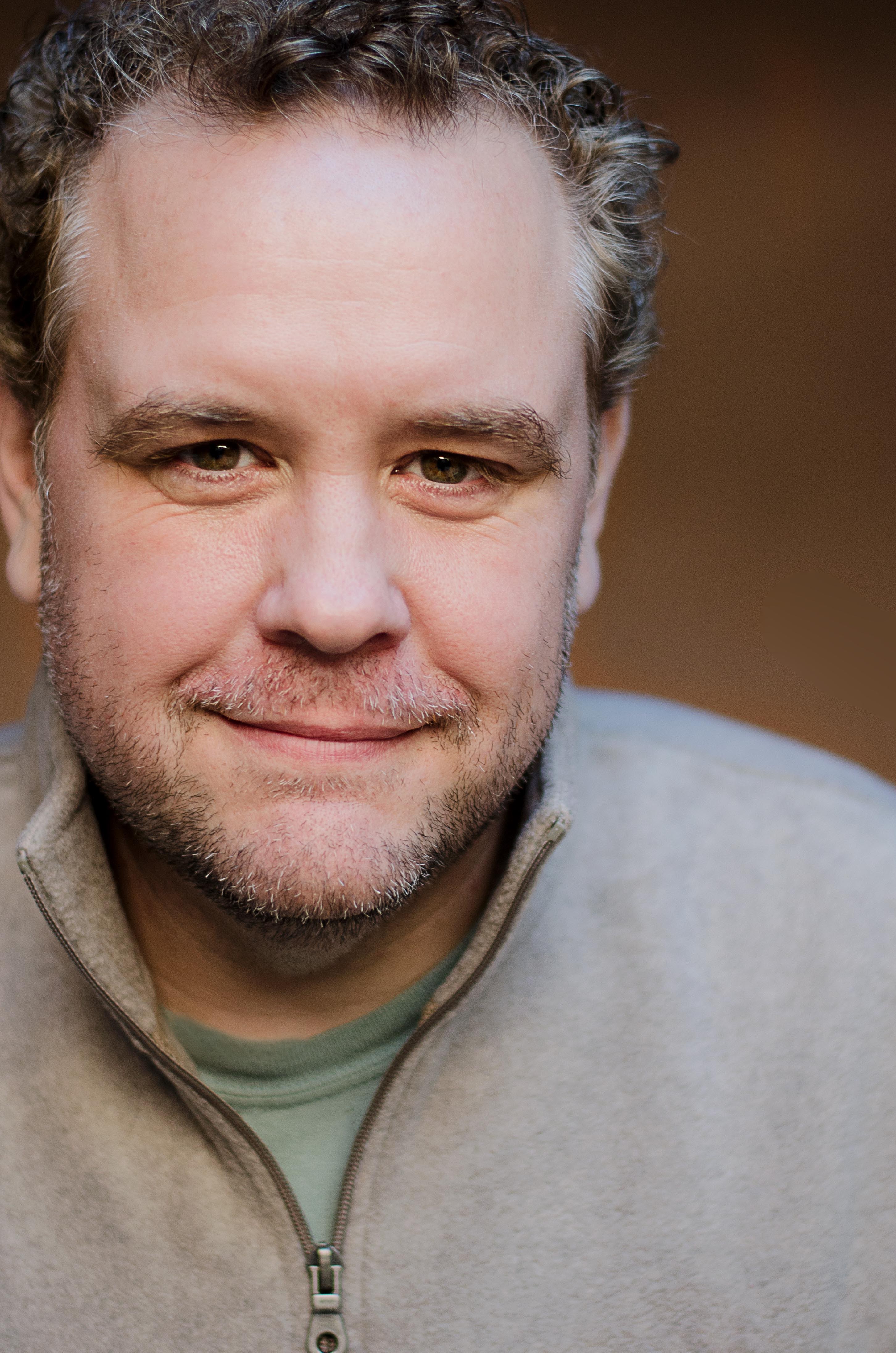 actor Mike Quirk large photo