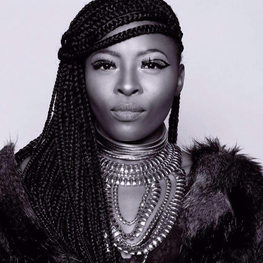 actor Lerato Mvelase large photo