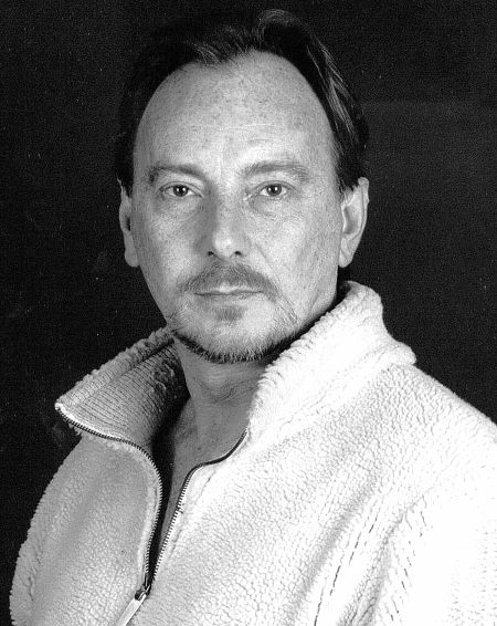 actor Santi Pons large photo