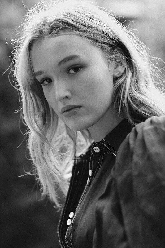 actor Maddison Brown large photo