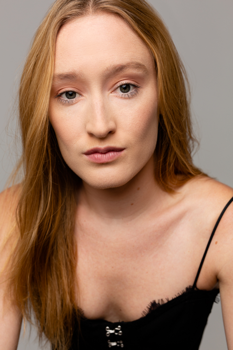 actor Marnee Carpenter large photo