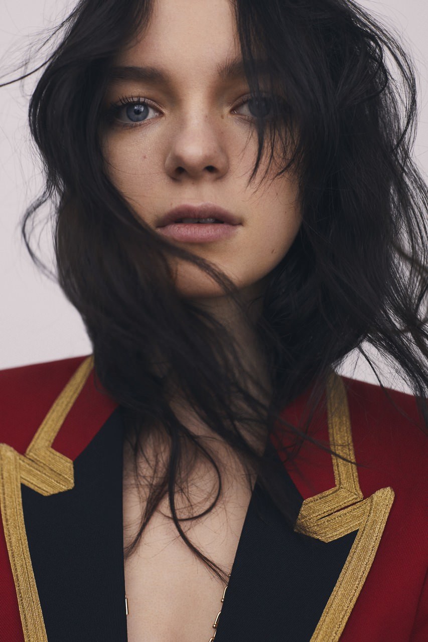 actor Esme Creed-Miles large photo