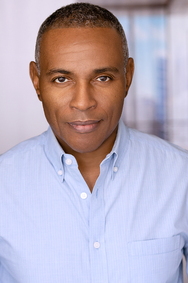 actor Kenneth J. Morgan large photo