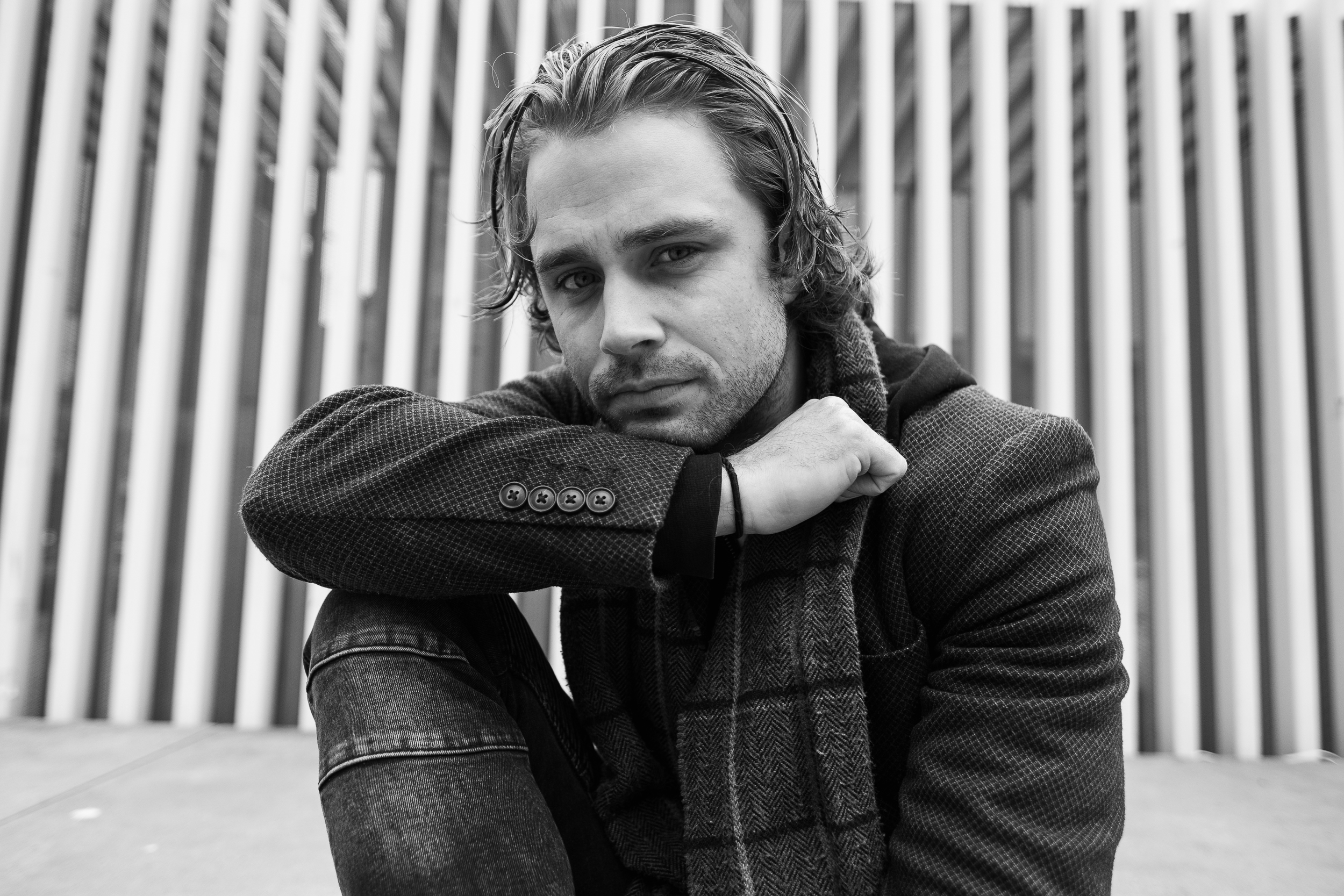 actor Max Lloyd-Jones large photo