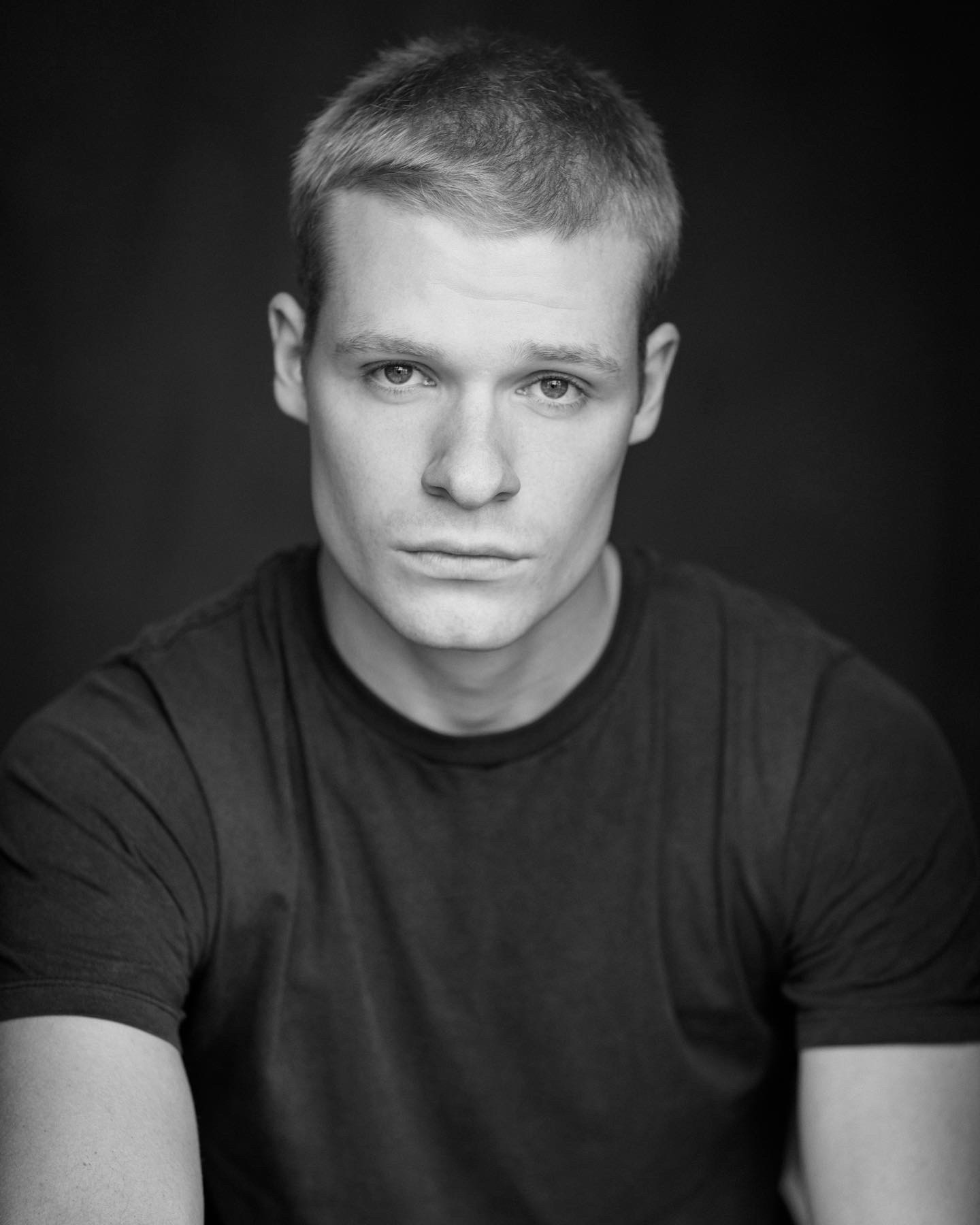 actor Solly McLeod large photo