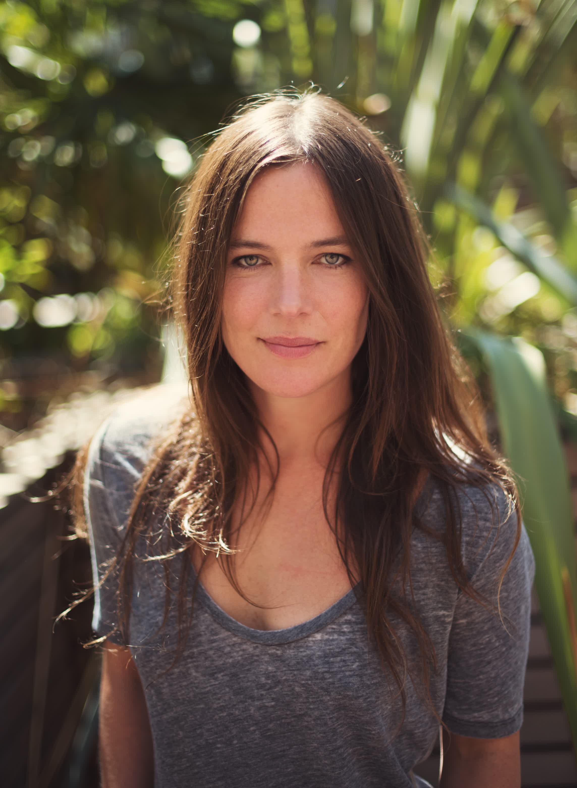 actor Katie McGuinness large photo