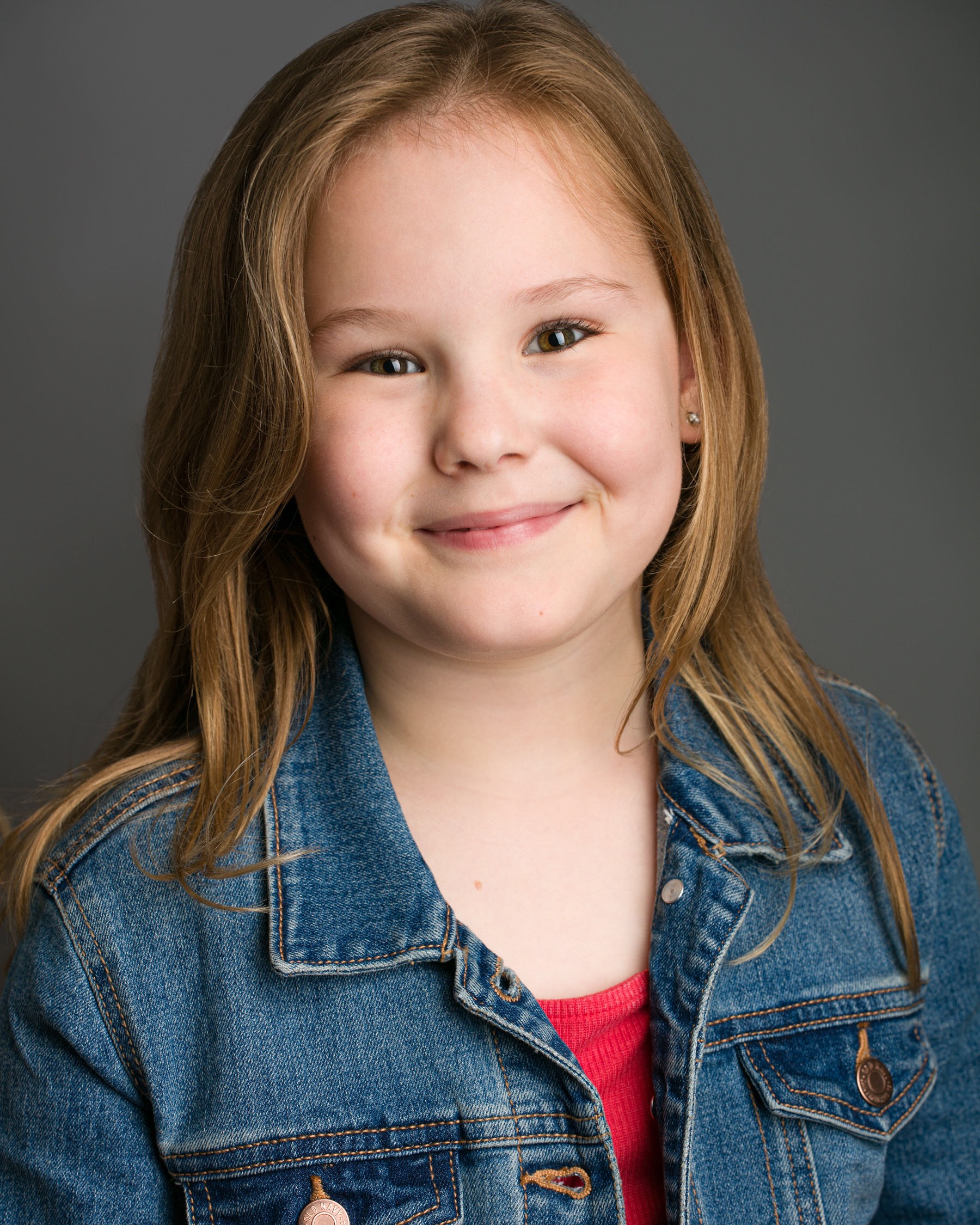 actor Abigail Journey Oliver large photo