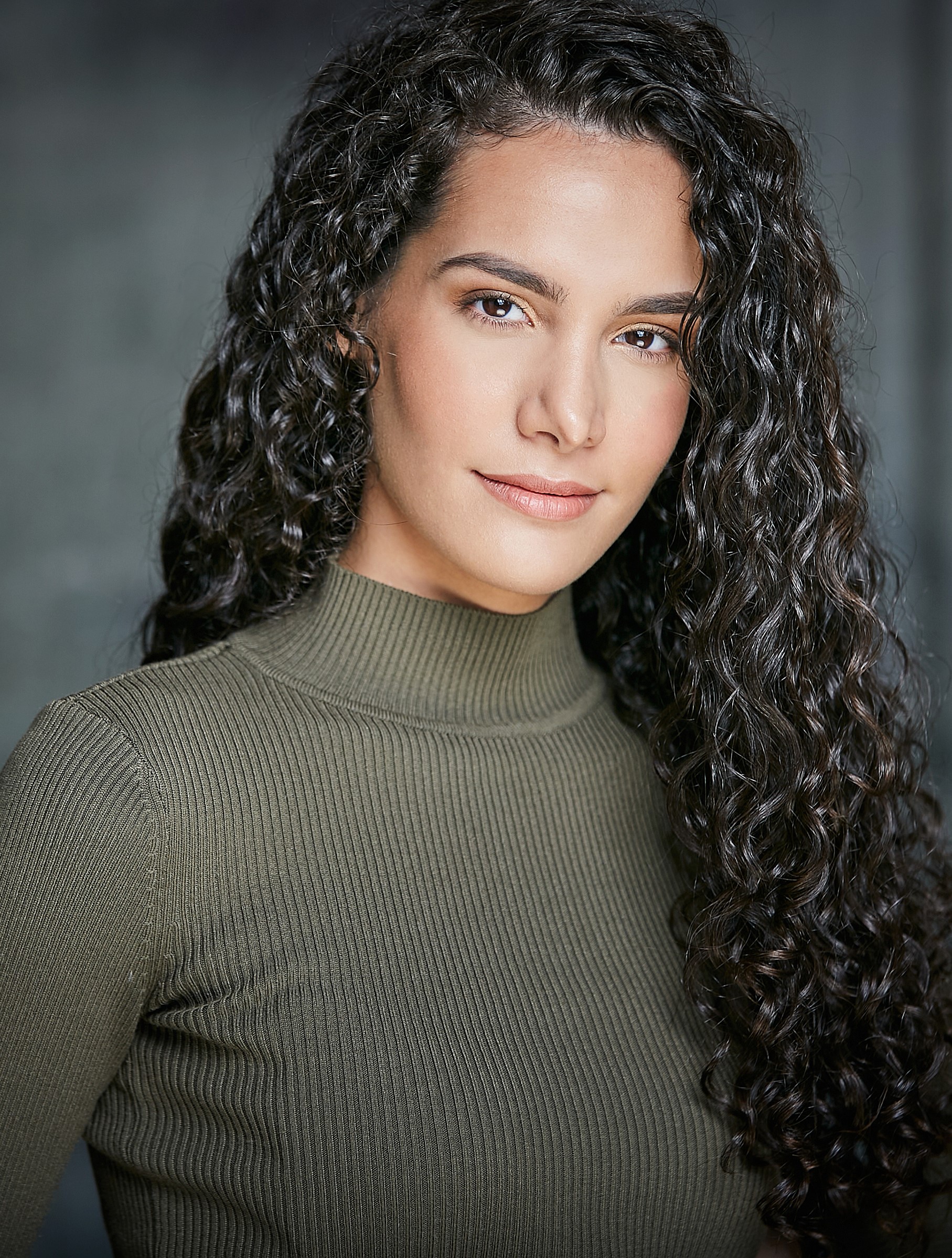 actor Pegah Ghafoori large photo