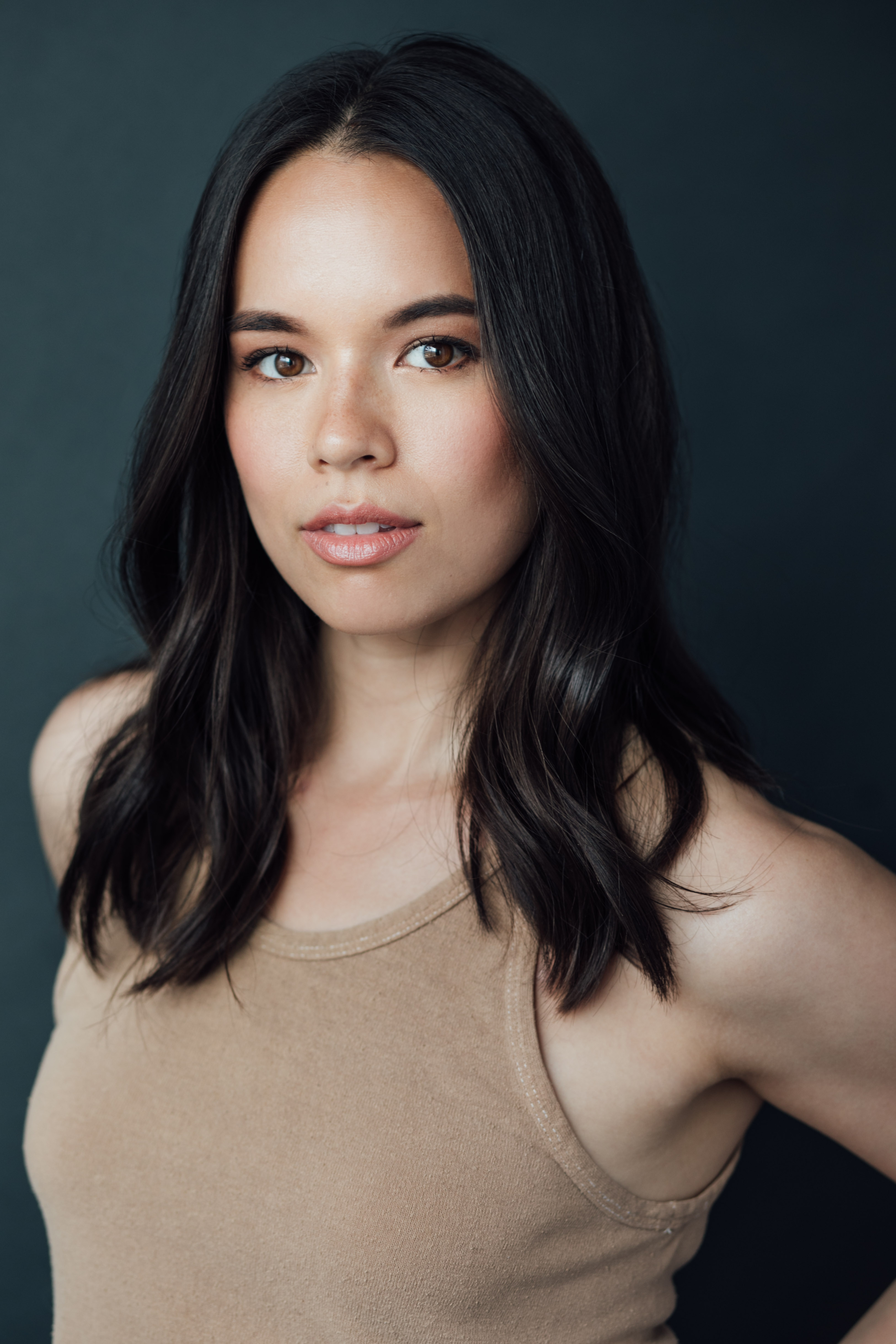 actor Genevieve Kang large photo