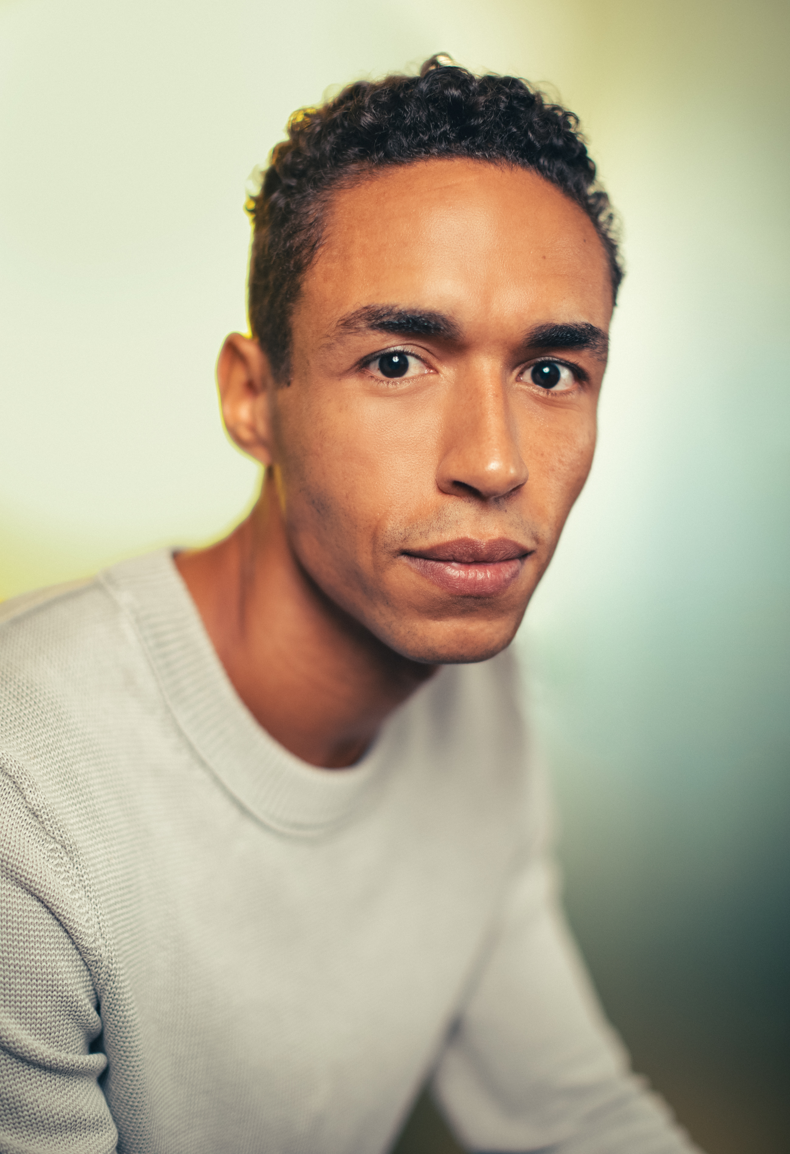 actor Kyle Beltran large photo