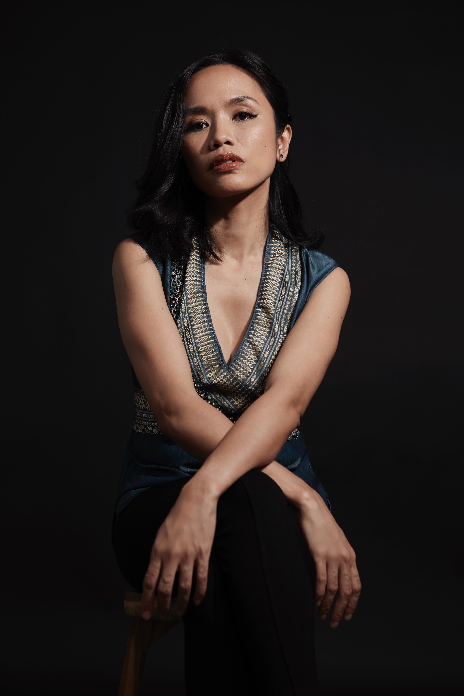 actor Aina Dumlao large photo