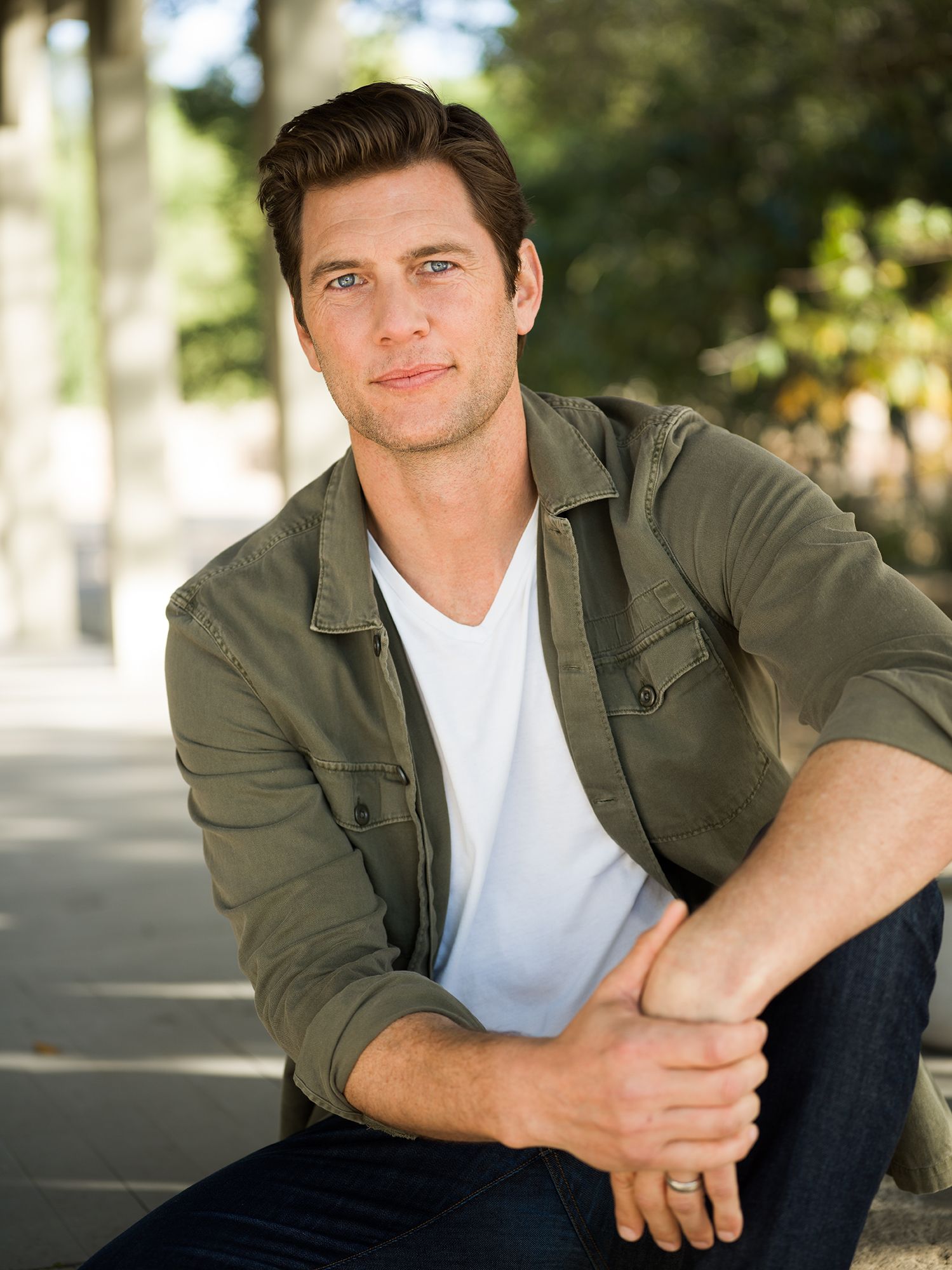 actor Ryan McPartlin large photo