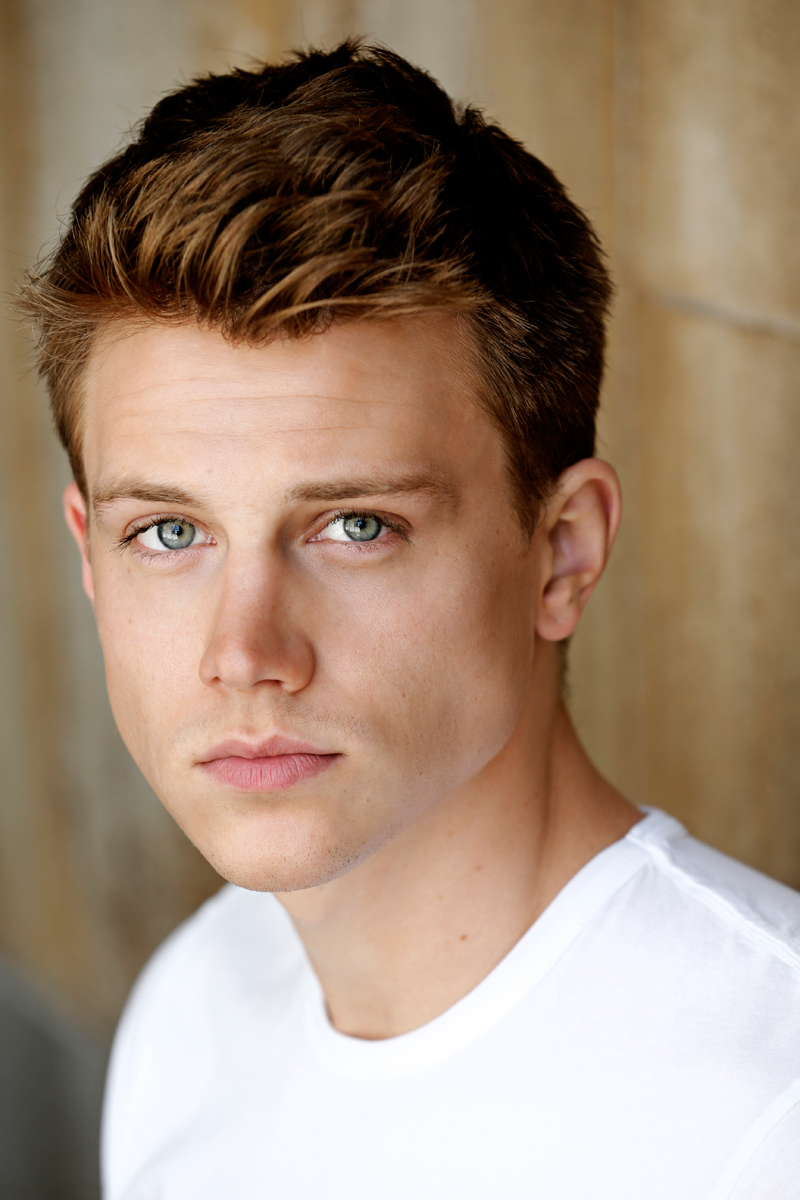 actor Alex Saxon large photo