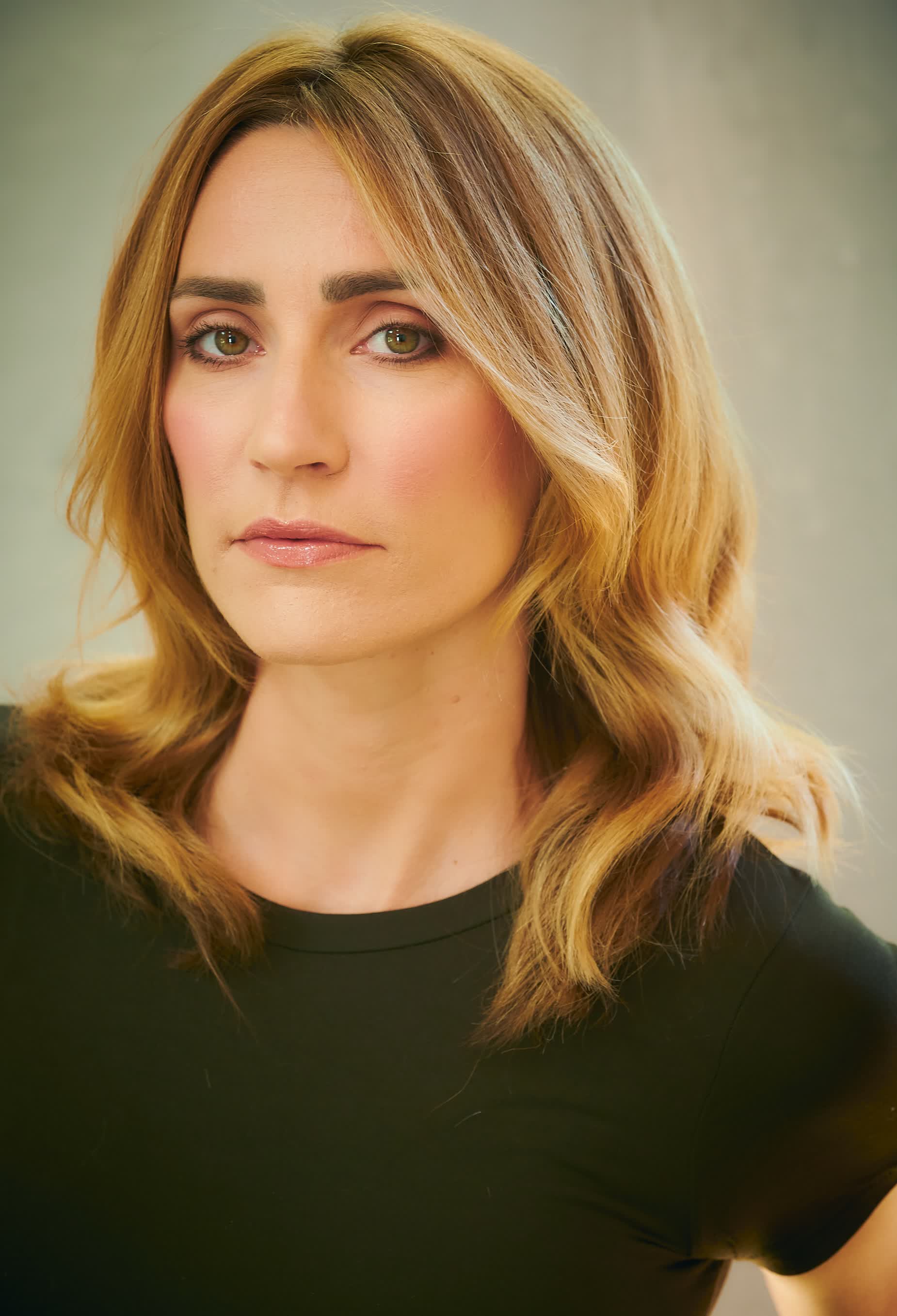 actor Jessica Harmon large photo