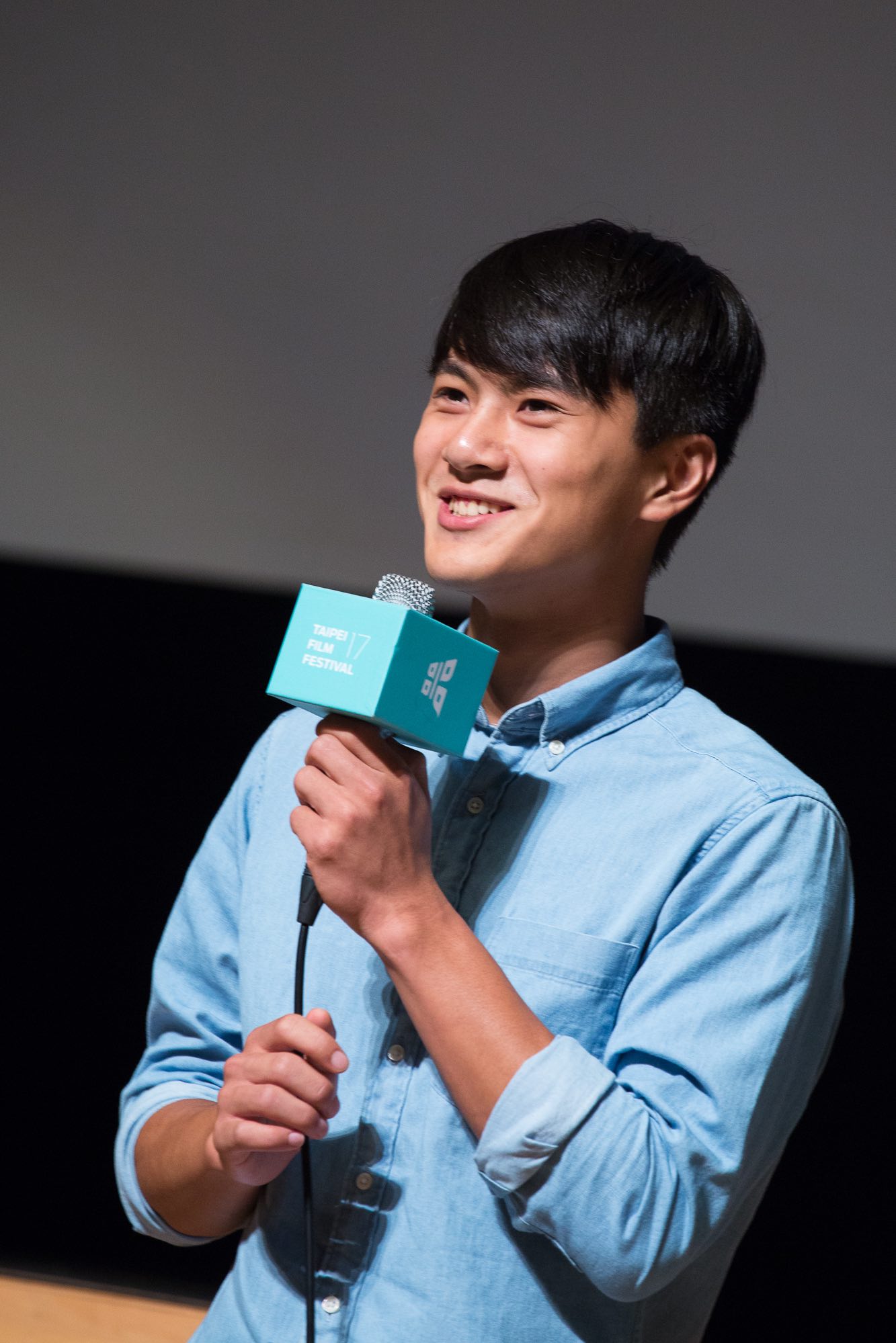 actor Kuan-yi Lee large photo