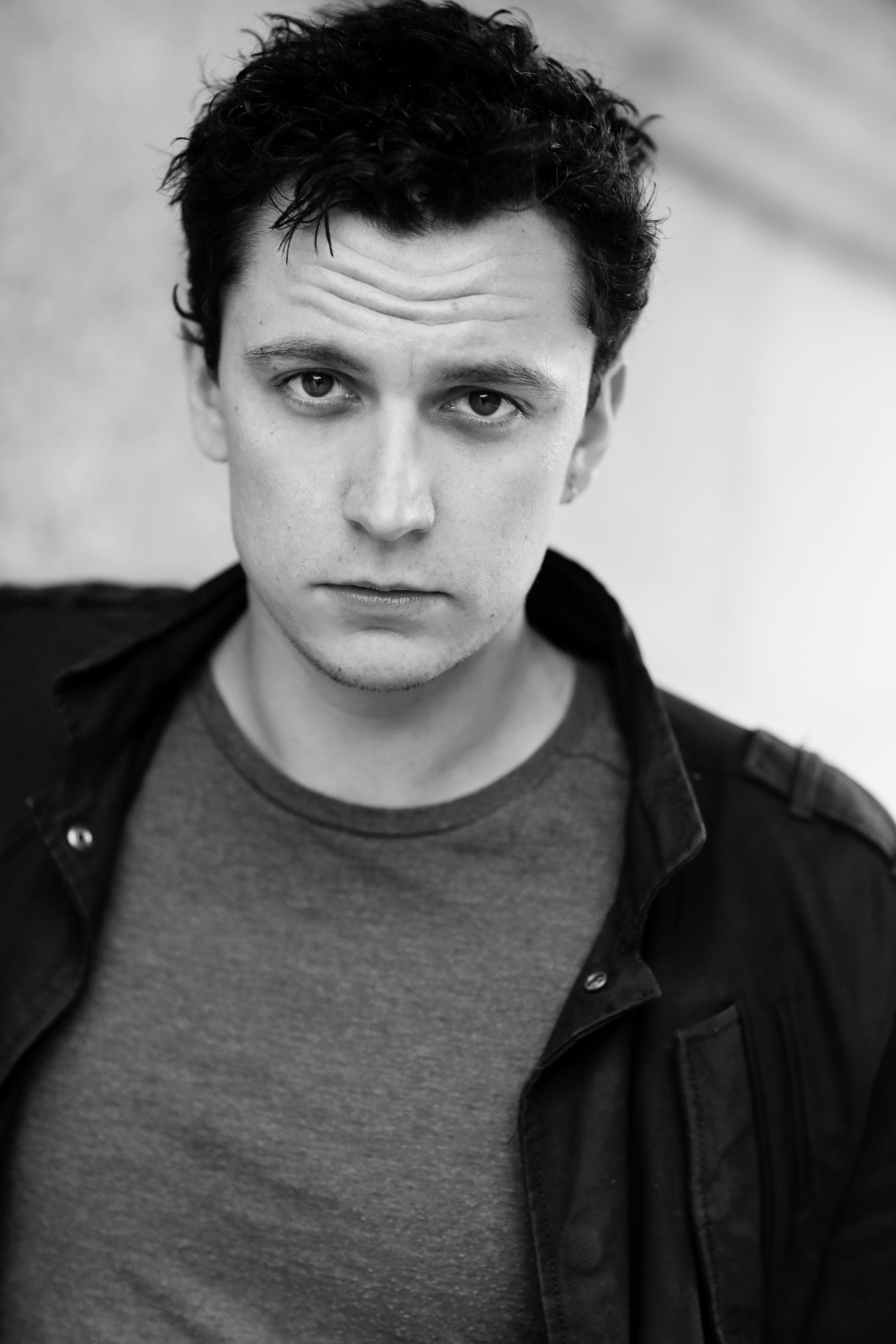 actor Tom Mothersdale large photo