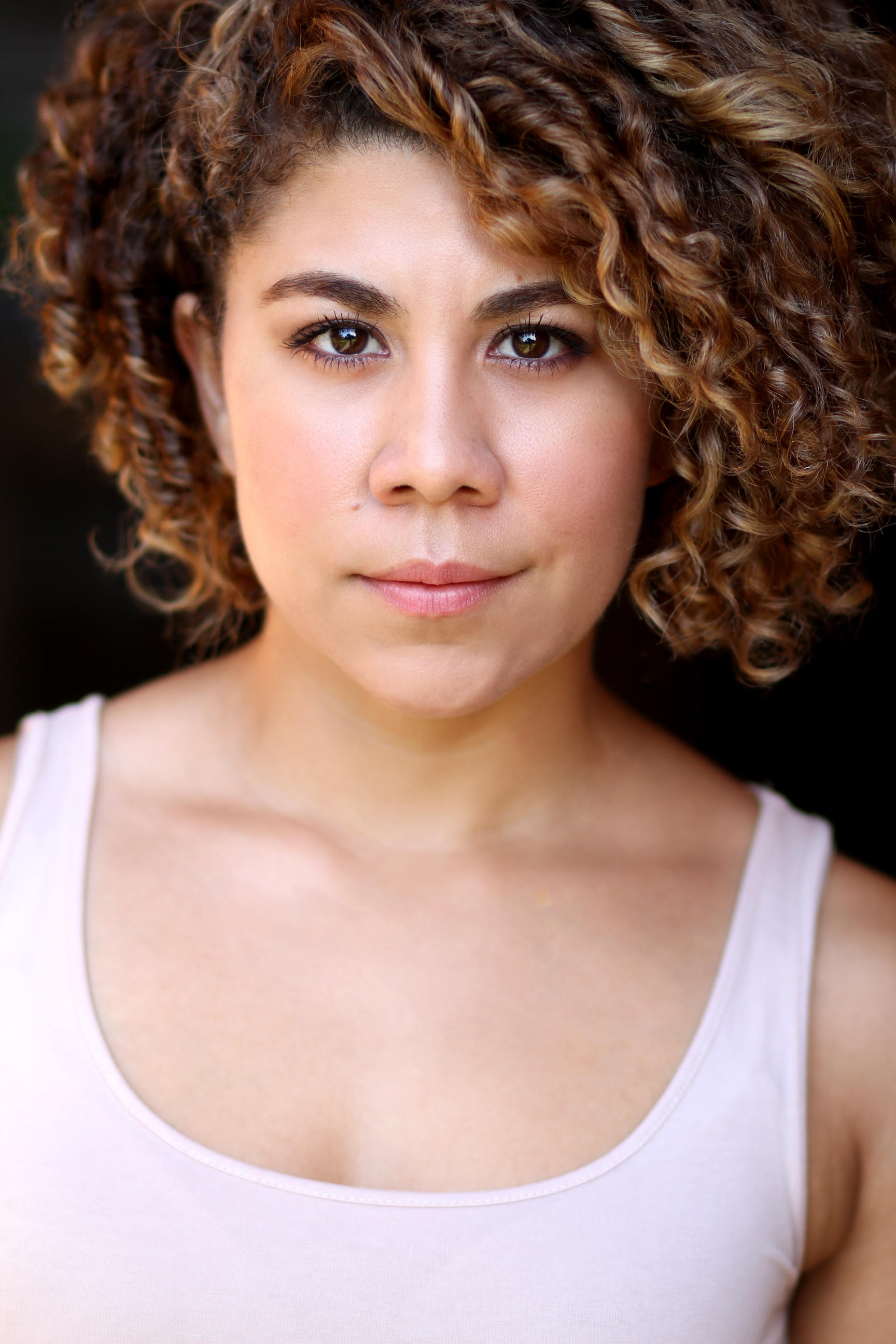 actor Santana Dempsey large photo