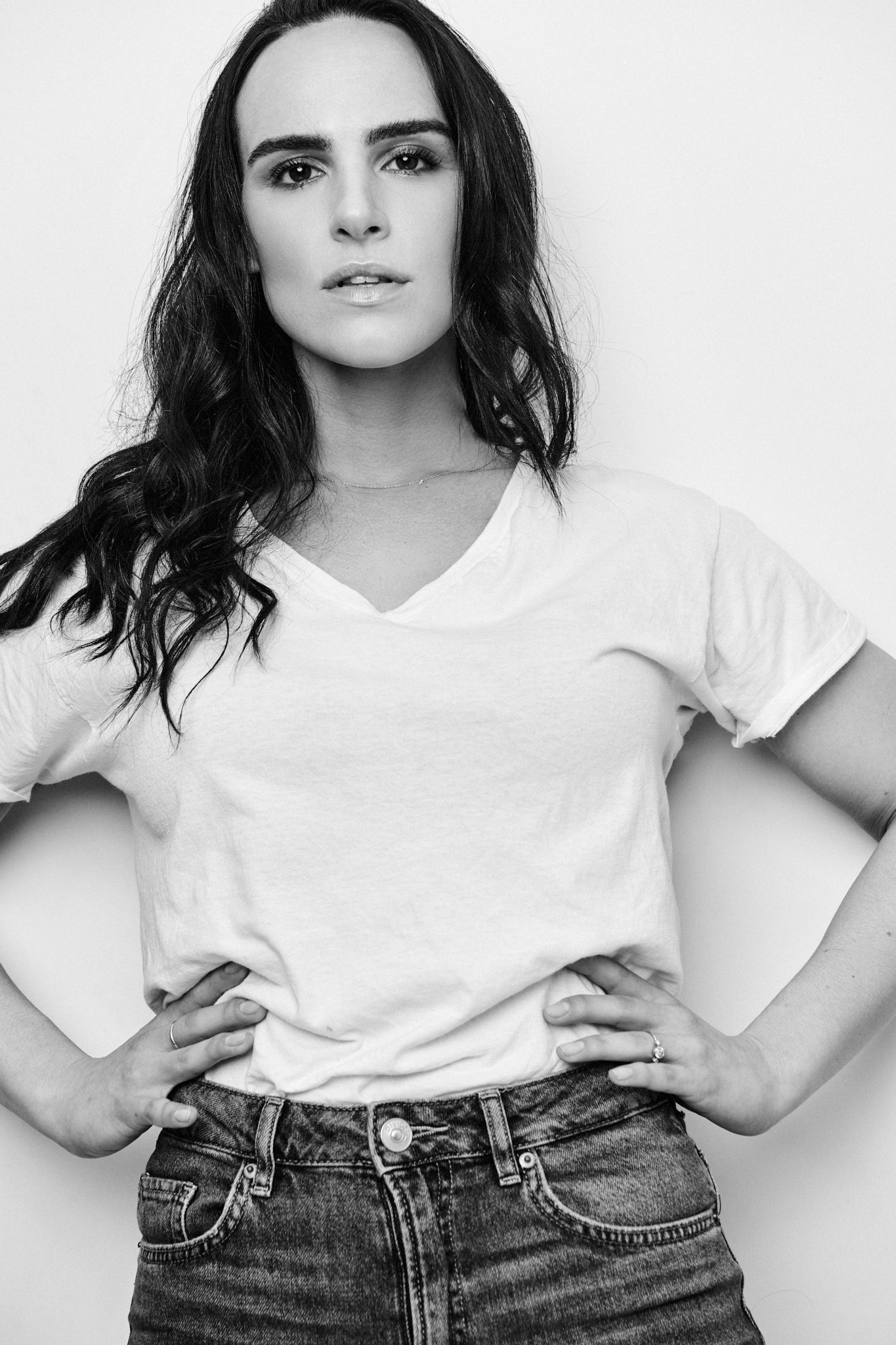 actor Molly Hager large photo