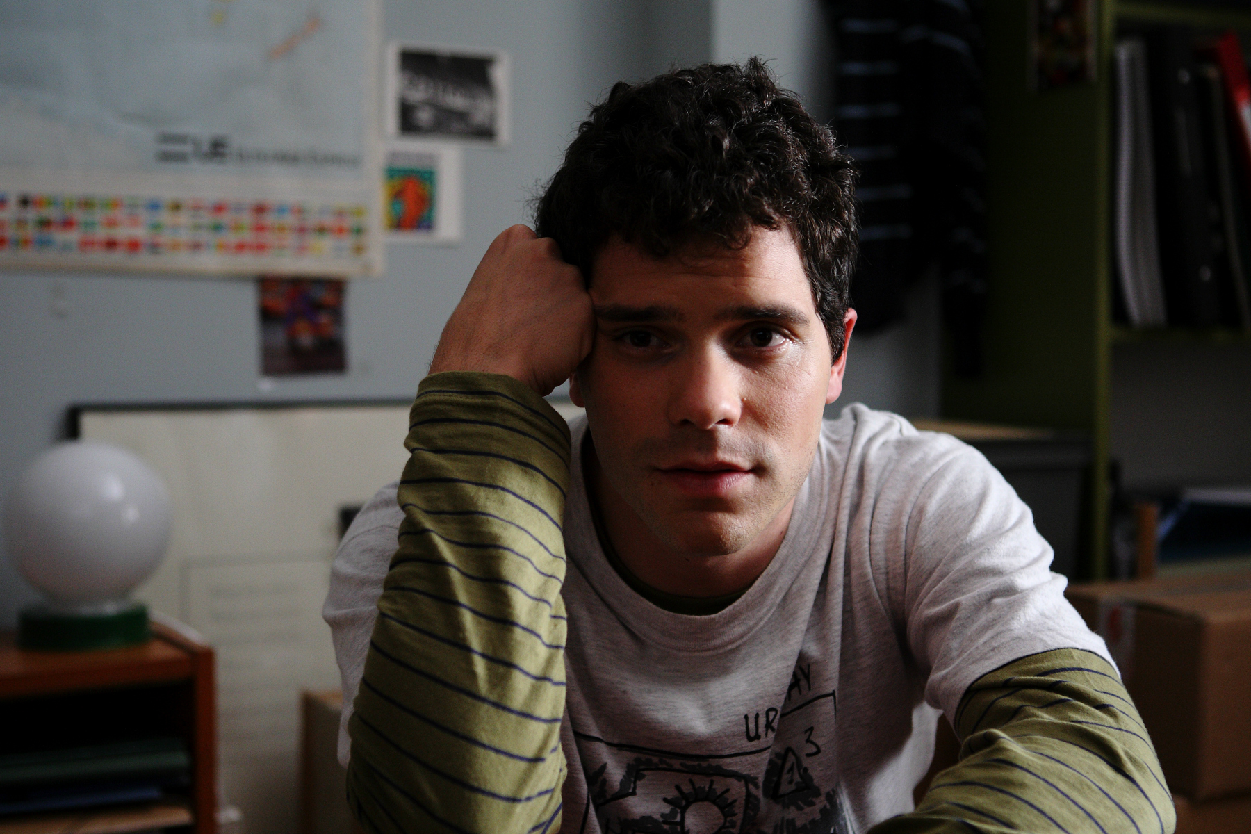 actor Oriol Vila large photo