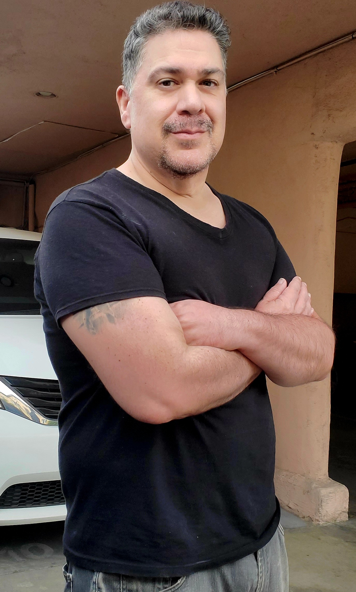 actor Carlos Antonio large photo