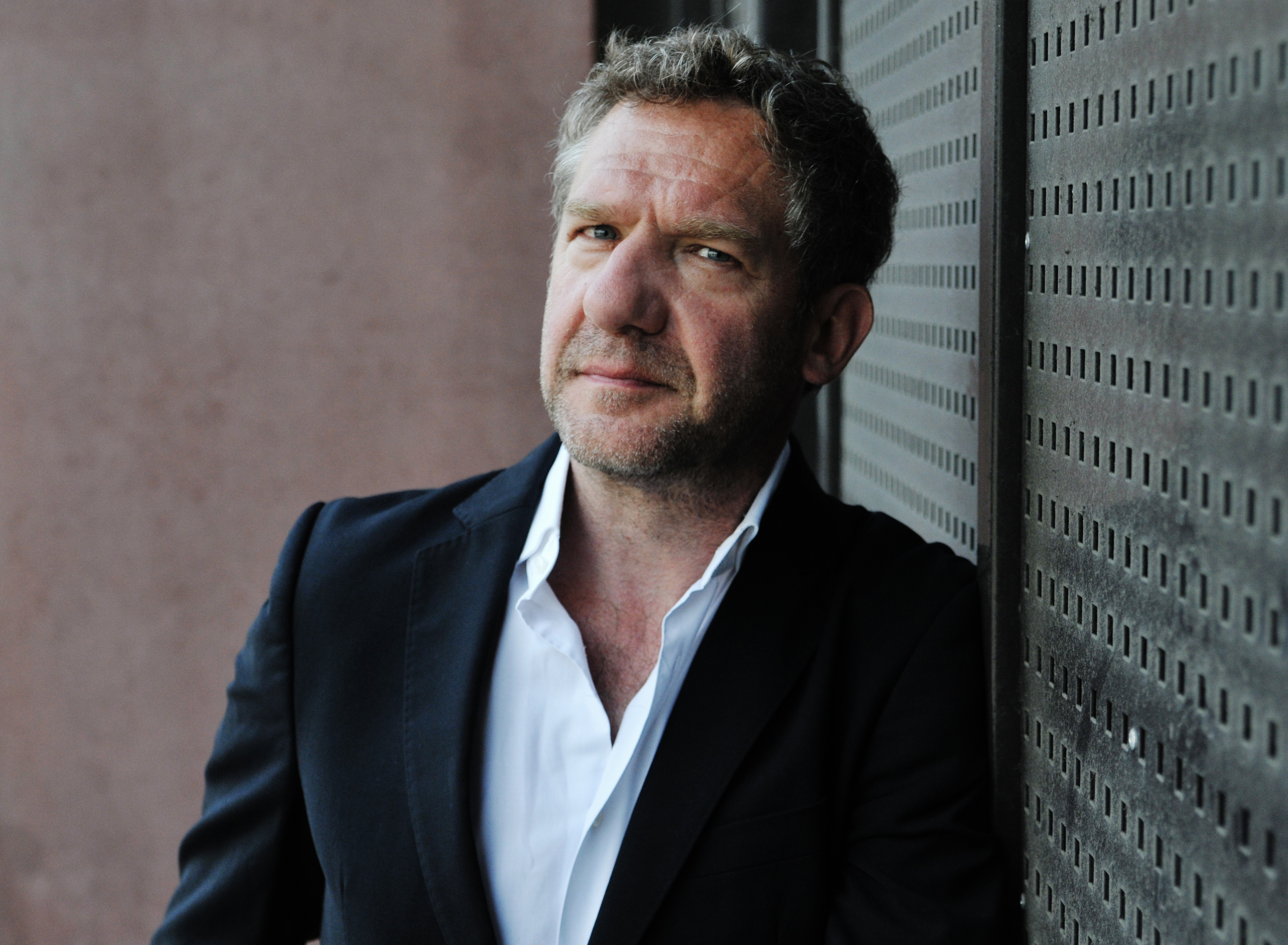 actor Johannes Zeiler large photo