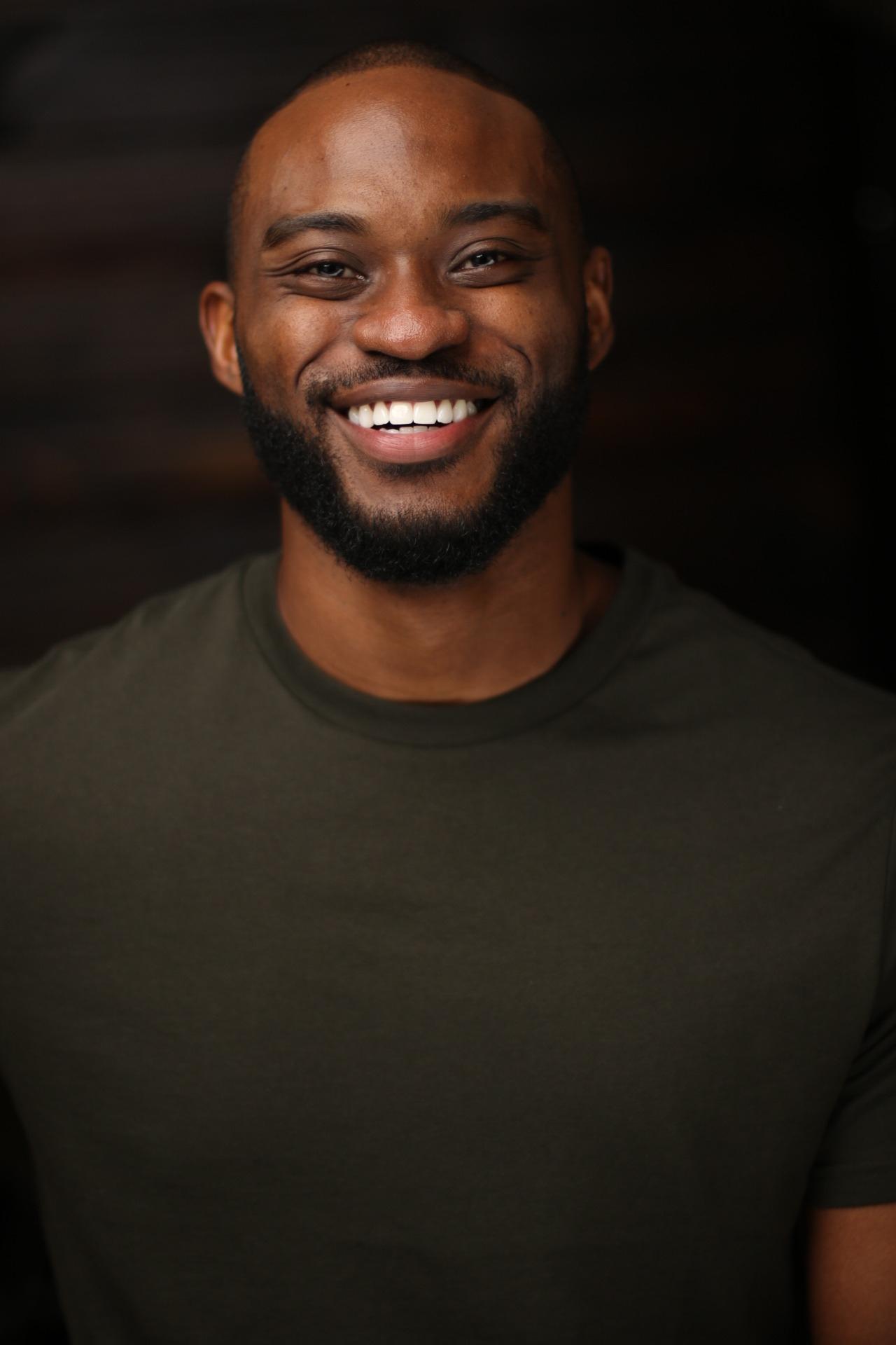 actor Frank Oakley III large photo