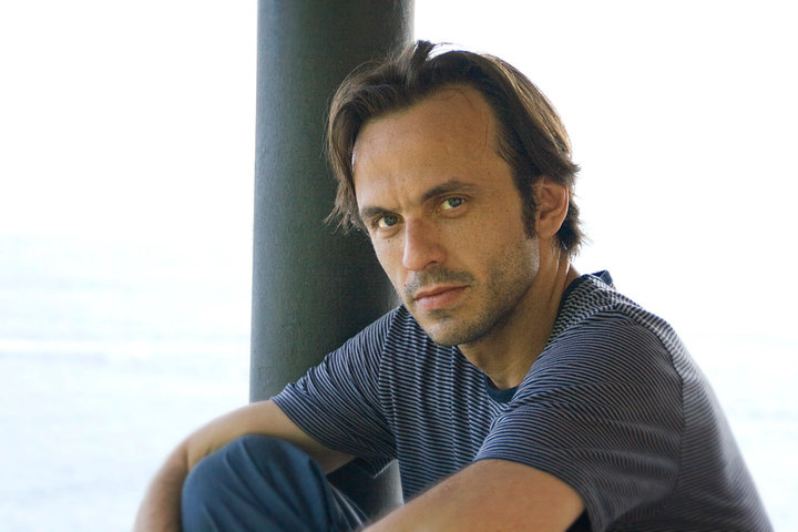 actor Iván Morales large photo