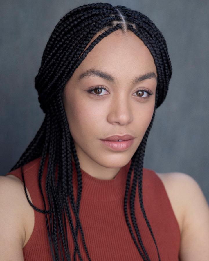 actor Sophie McIntosh large photo