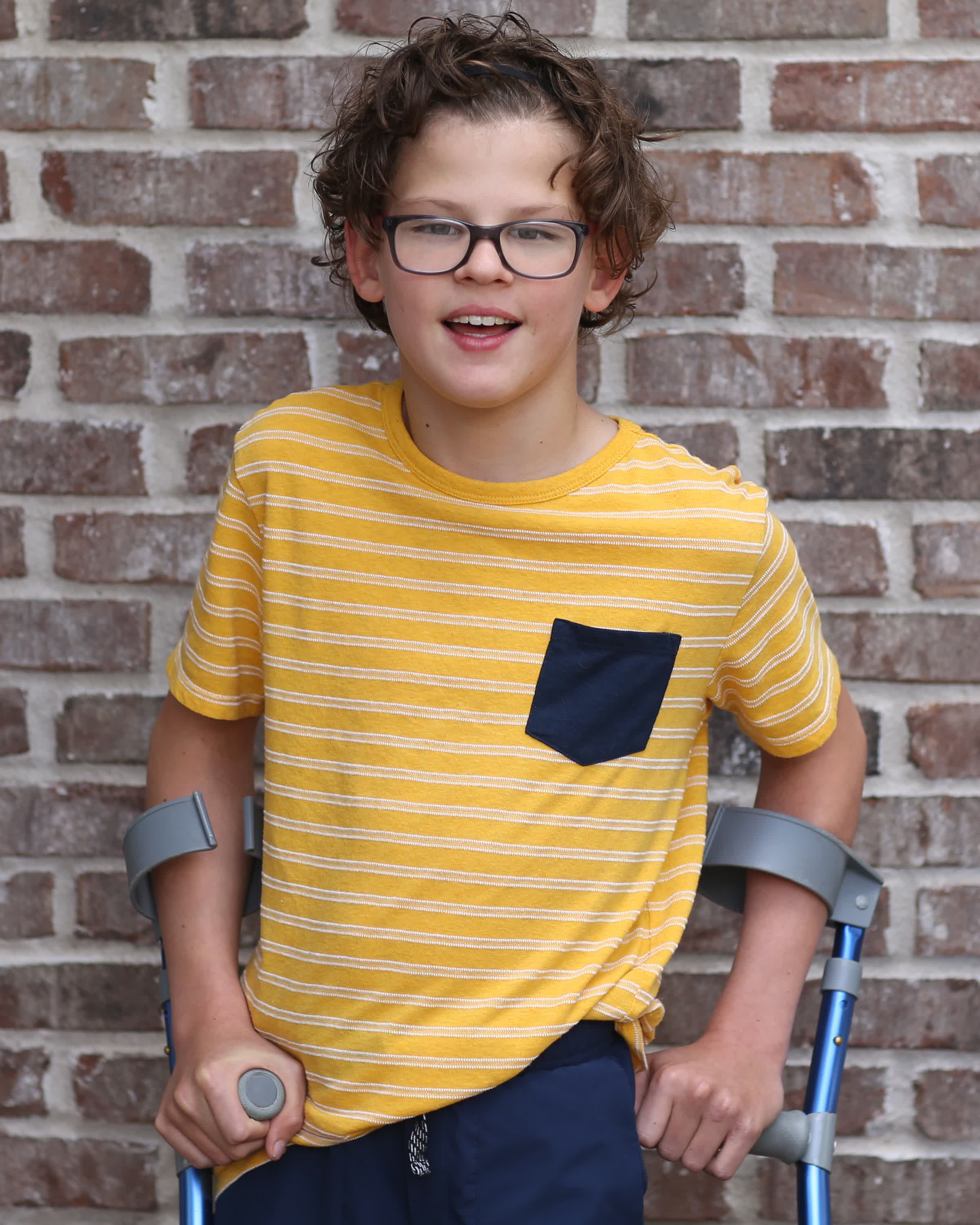 actor Gavin McHugh large photo