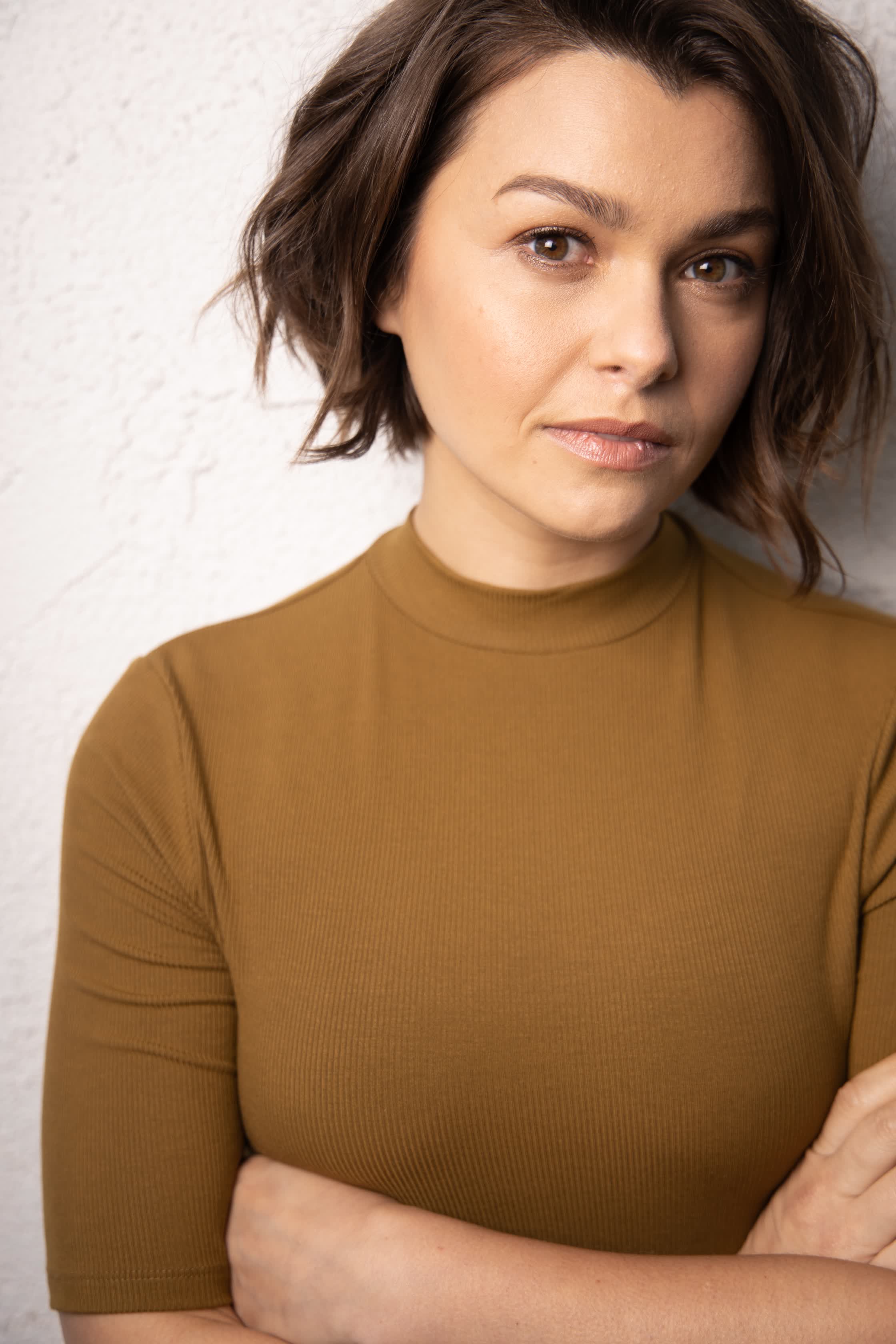 actor Reba Buhr large photo