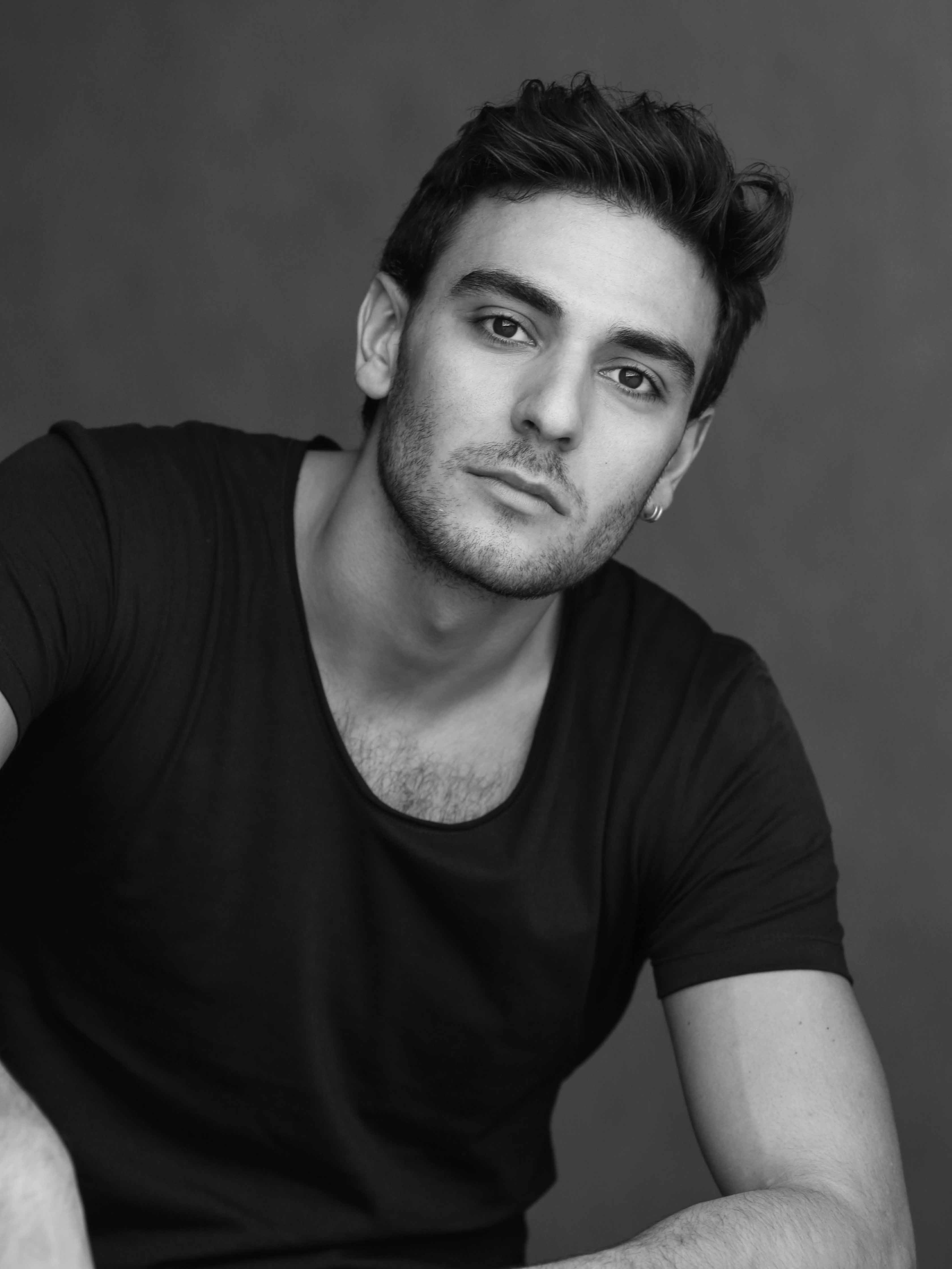 actor Eugenio Mastrandrea large photo