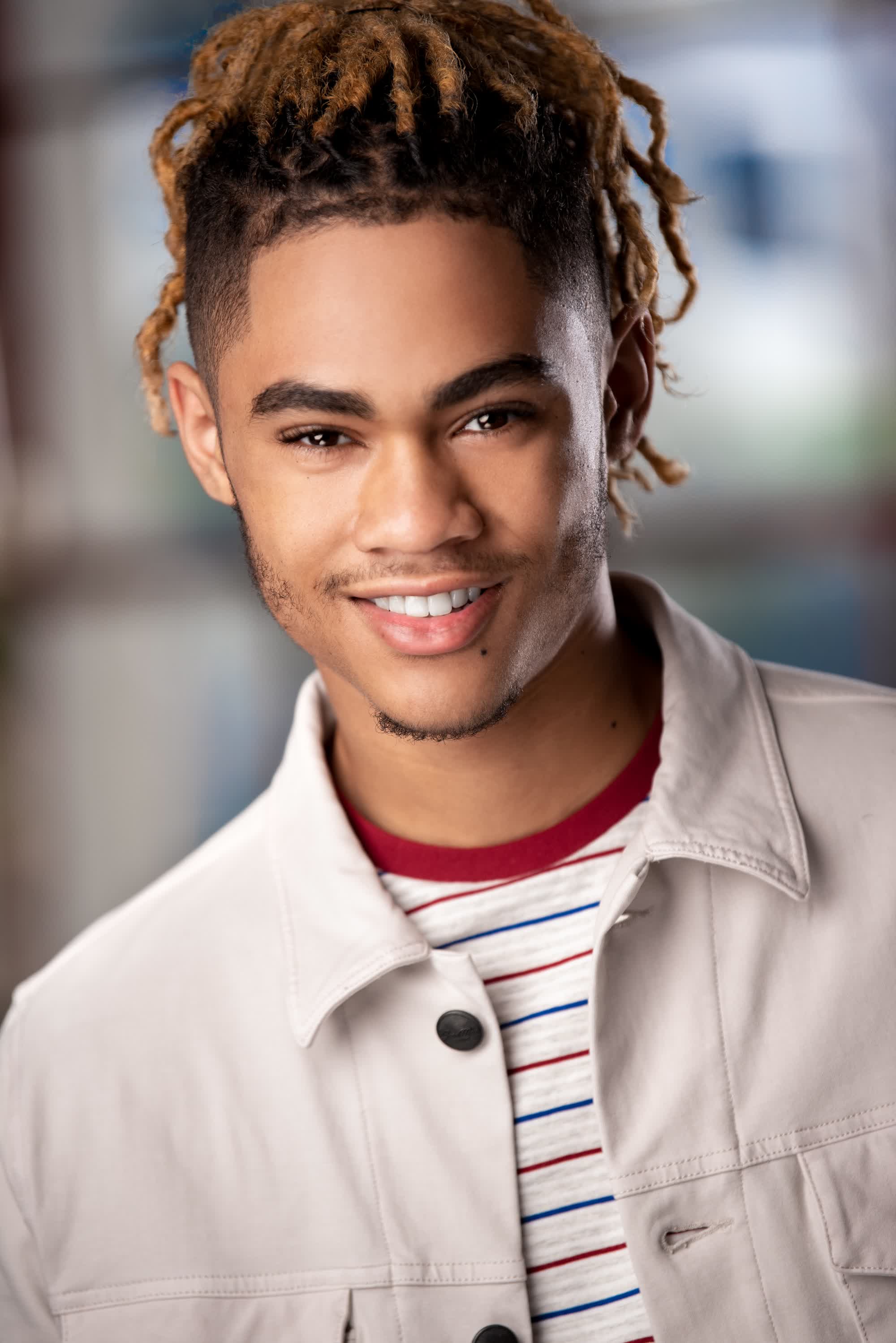 actor Javen Lewis large photo