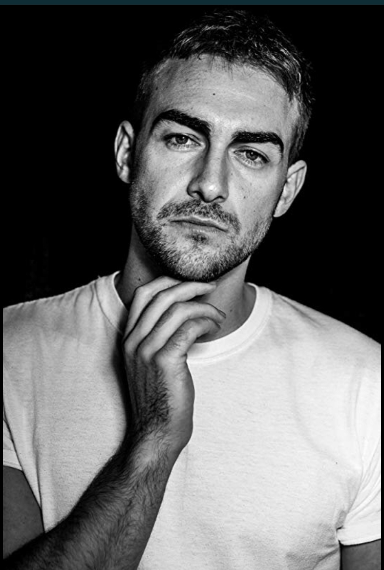 actor Tom Austen large photo