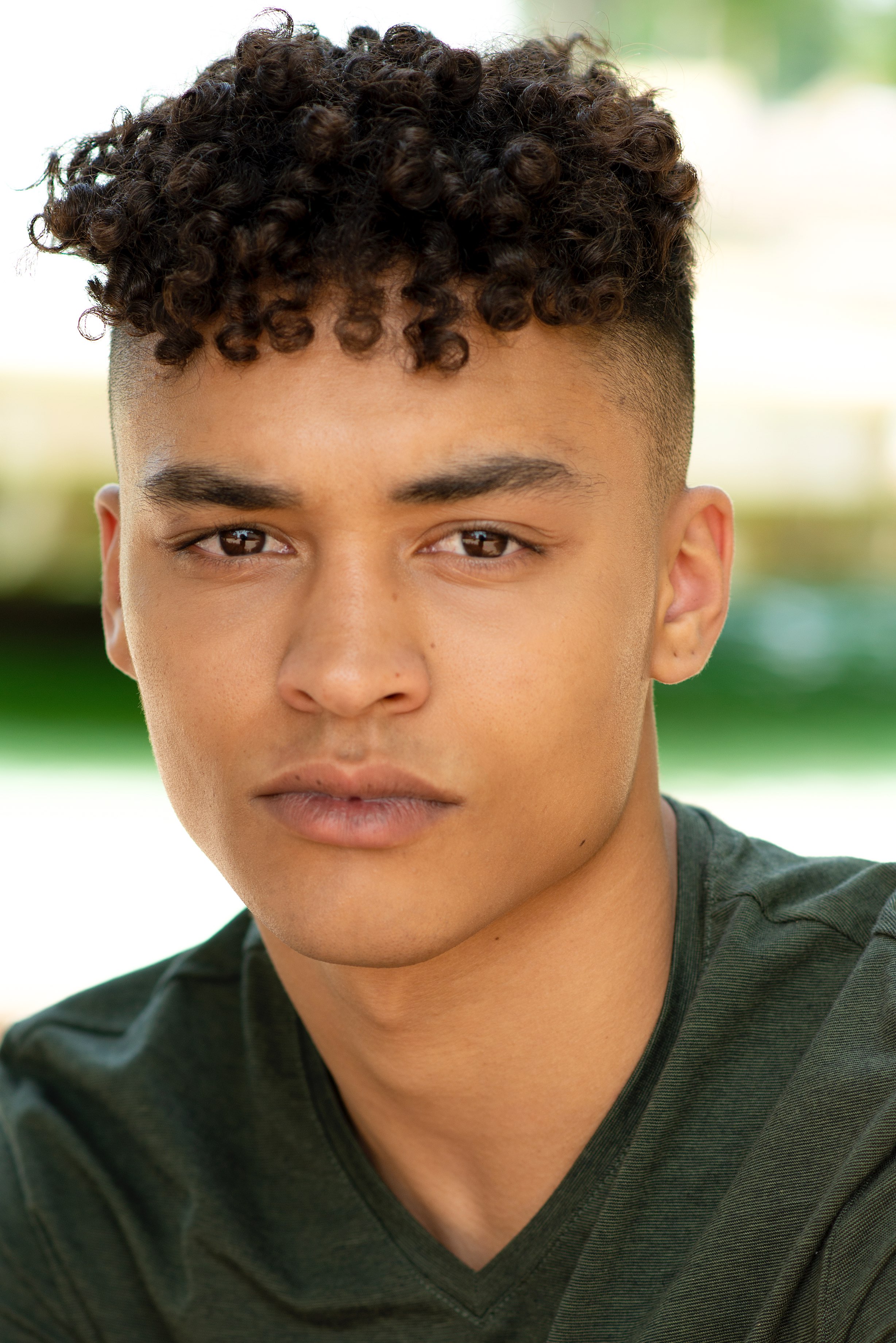 actor Cameron Vitosh large photo