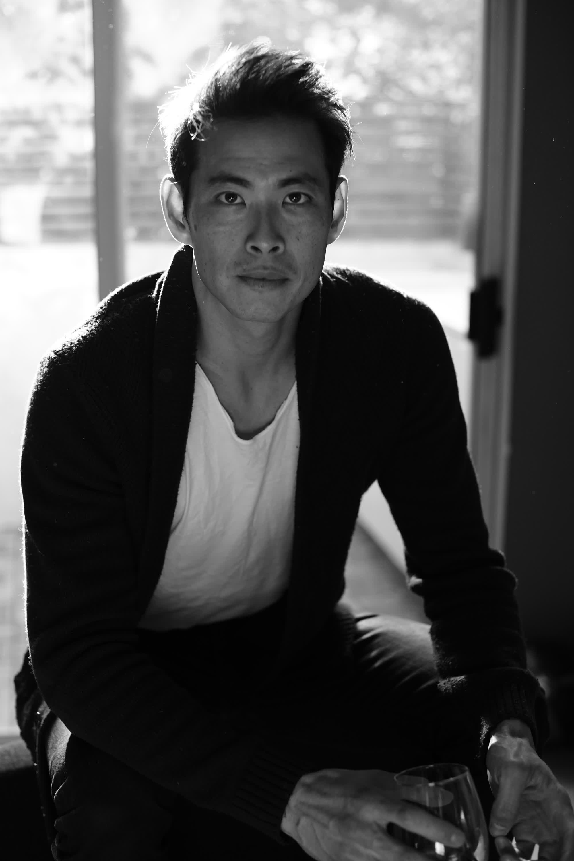 actor Ivan Shaw large photo