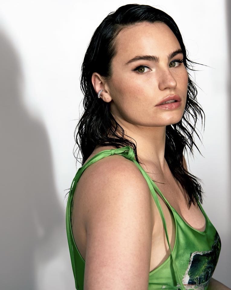 actor Kathryn Gallagher large photo