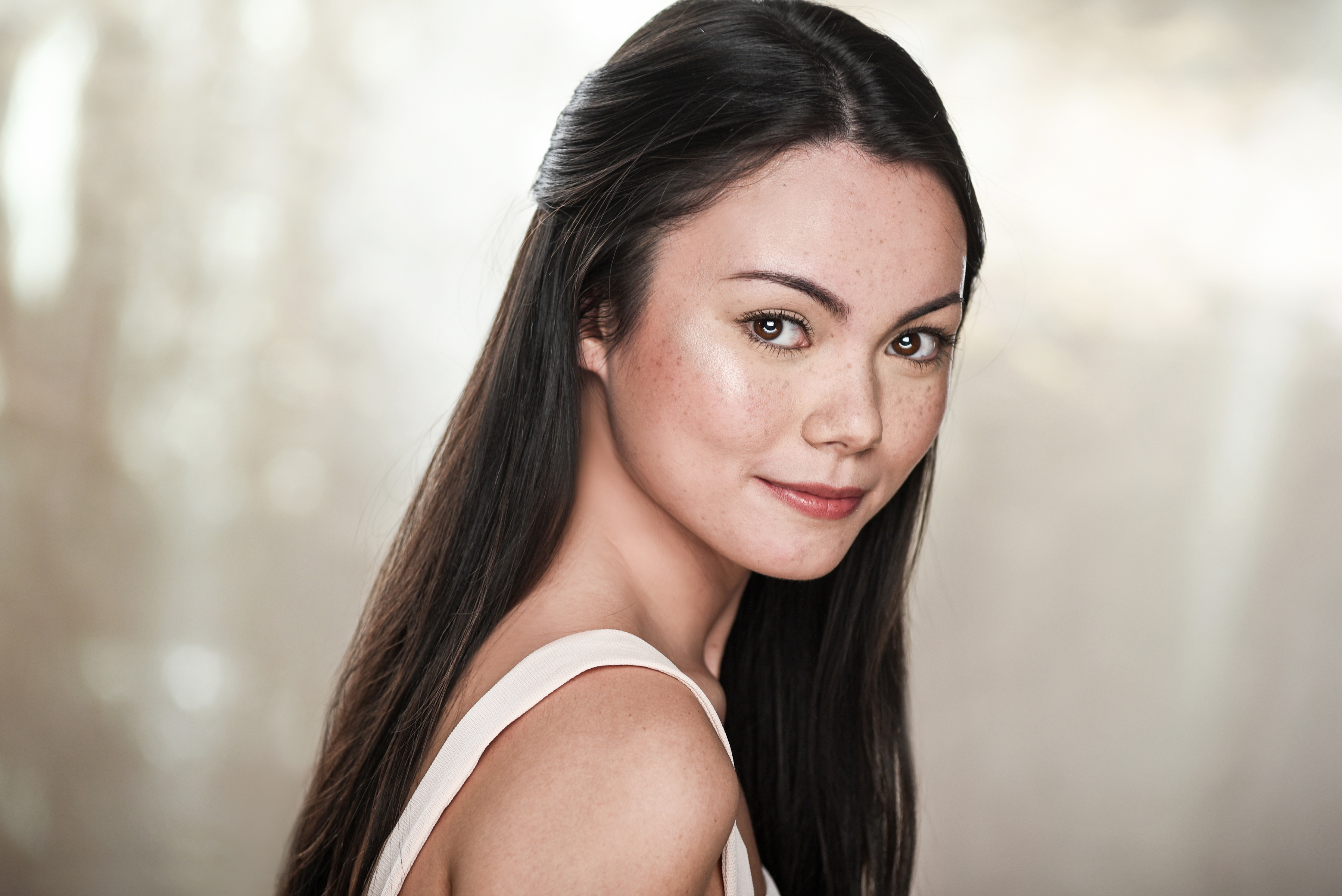 actor Christina Orjalo large photo