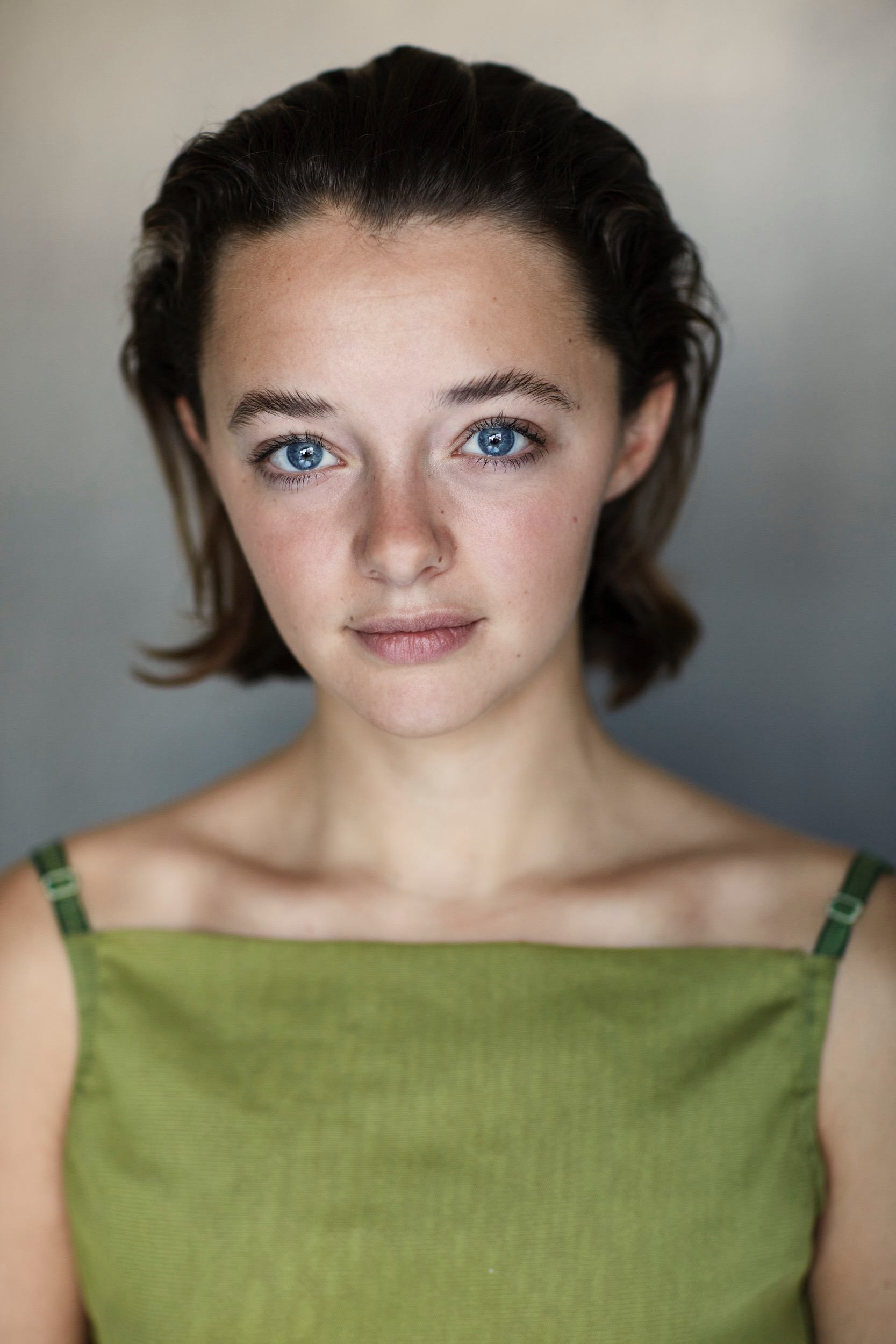 actor Ellie de Lange large photo