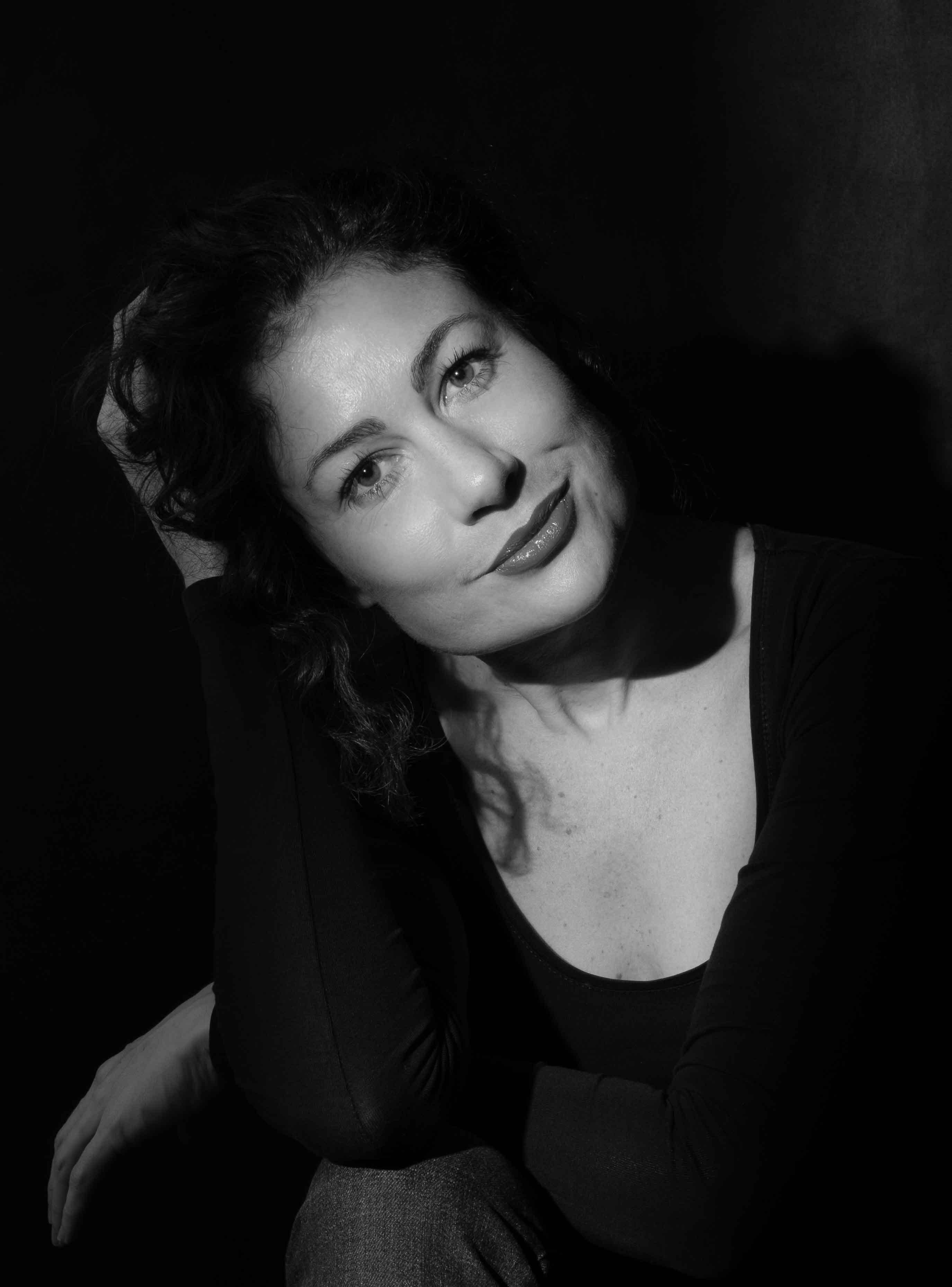 actor Kate Liquorish large photo