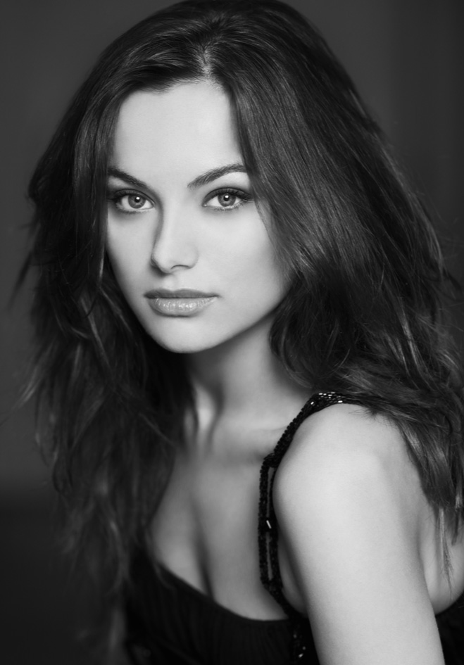 actor Christina Ochoa large photo