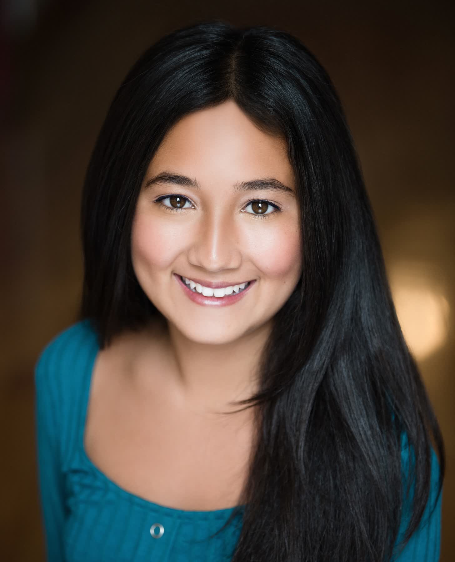 actor Maya Tanida large photo