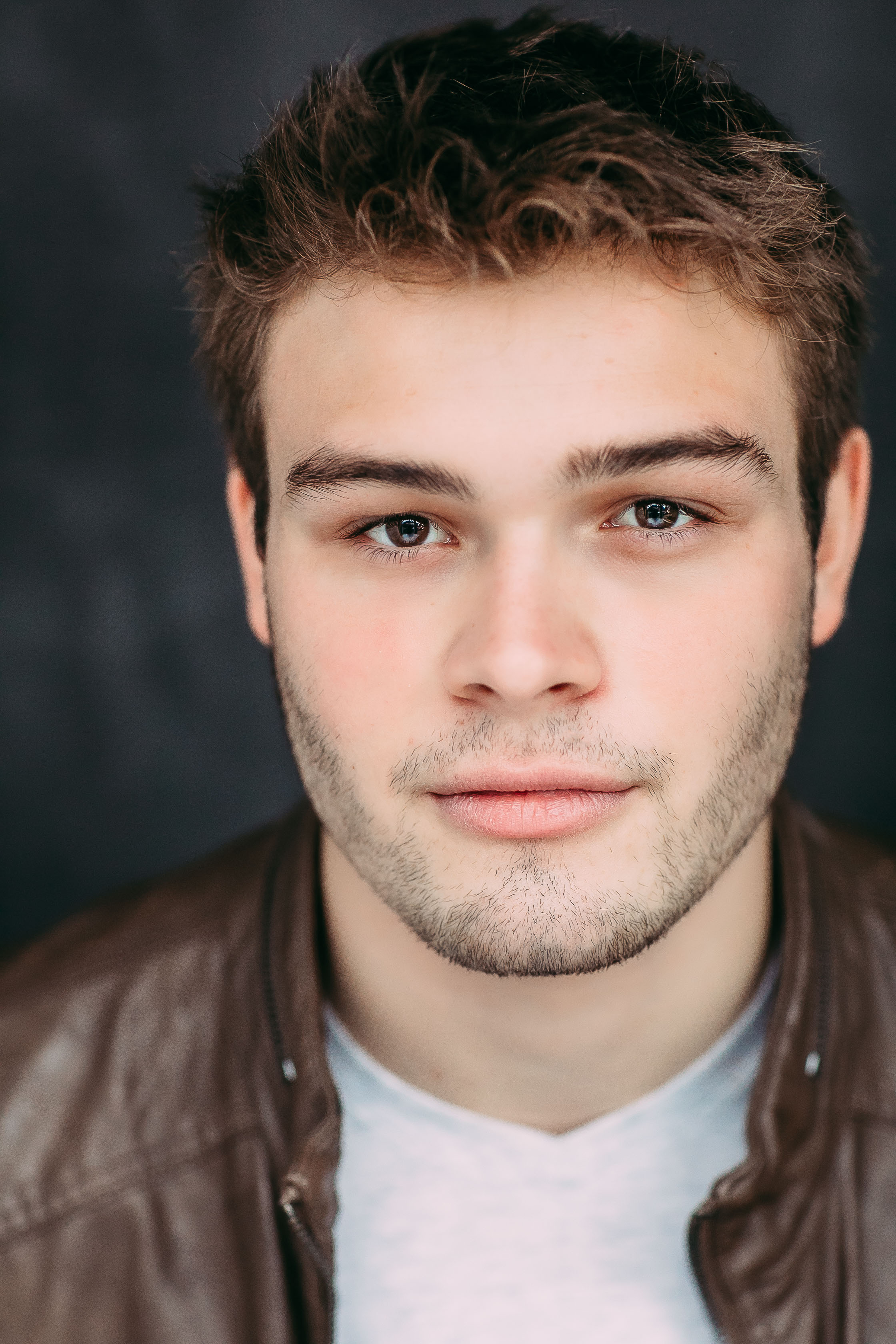 actor Zane Clifford large photo