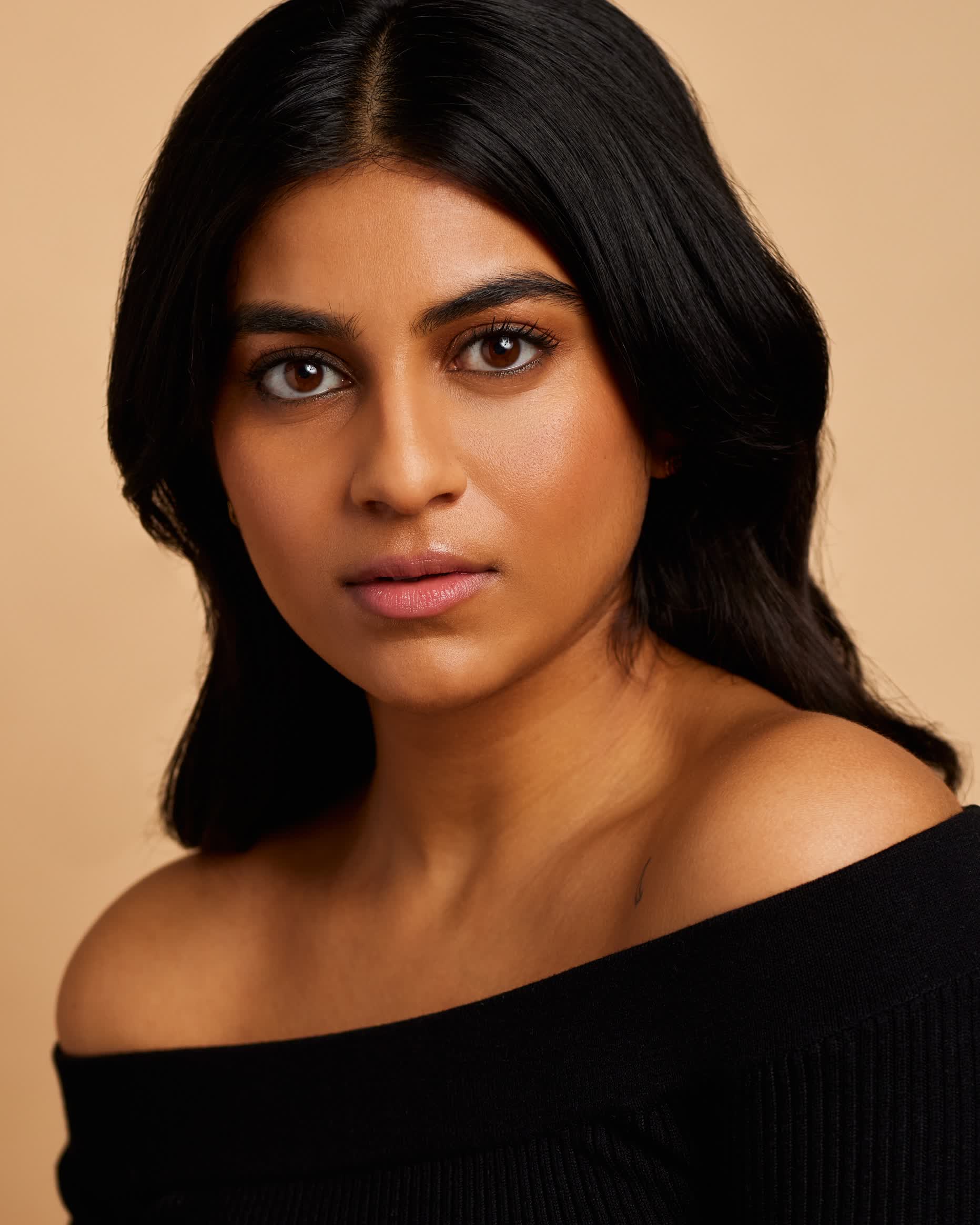 actor Ashley Ganger large photo