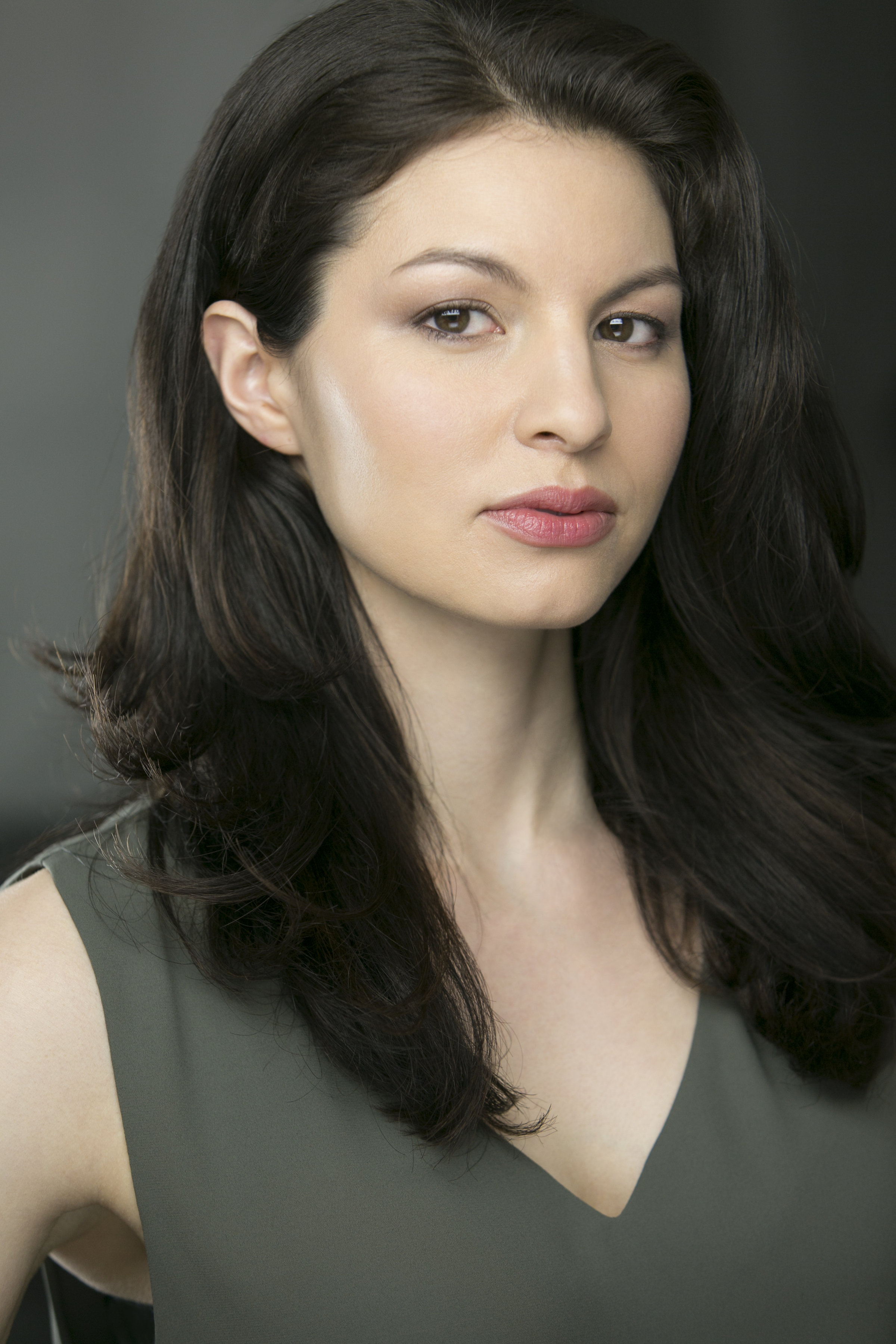 actor Samantha Daniel large photo