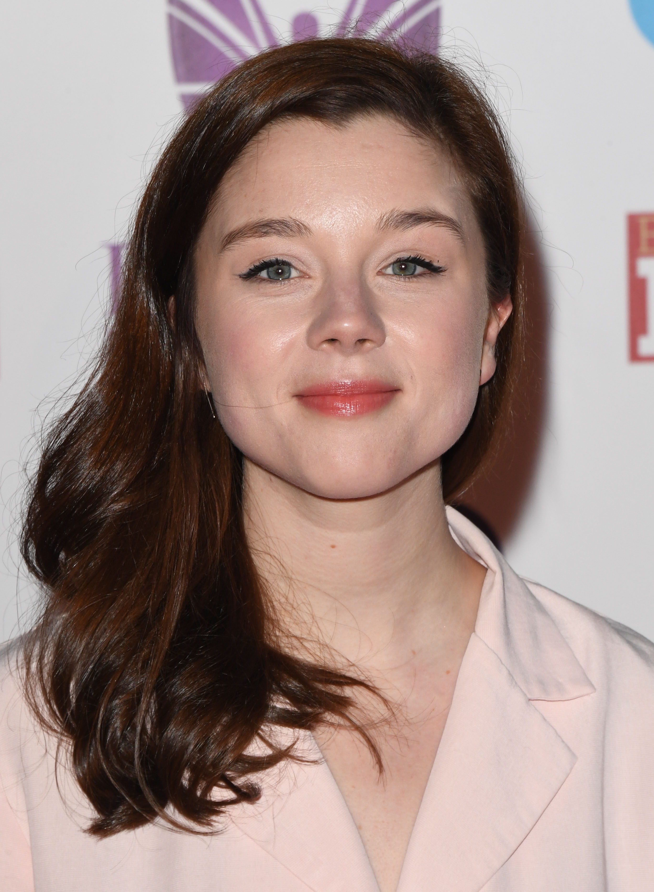 actor Claudia Jessie large photo