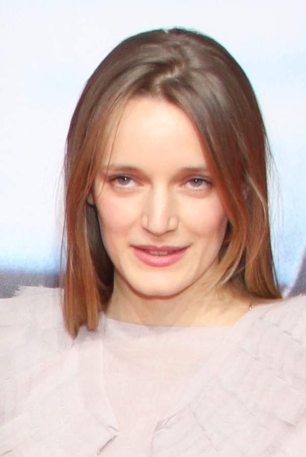 actor Hanna Hilsdorf large photo